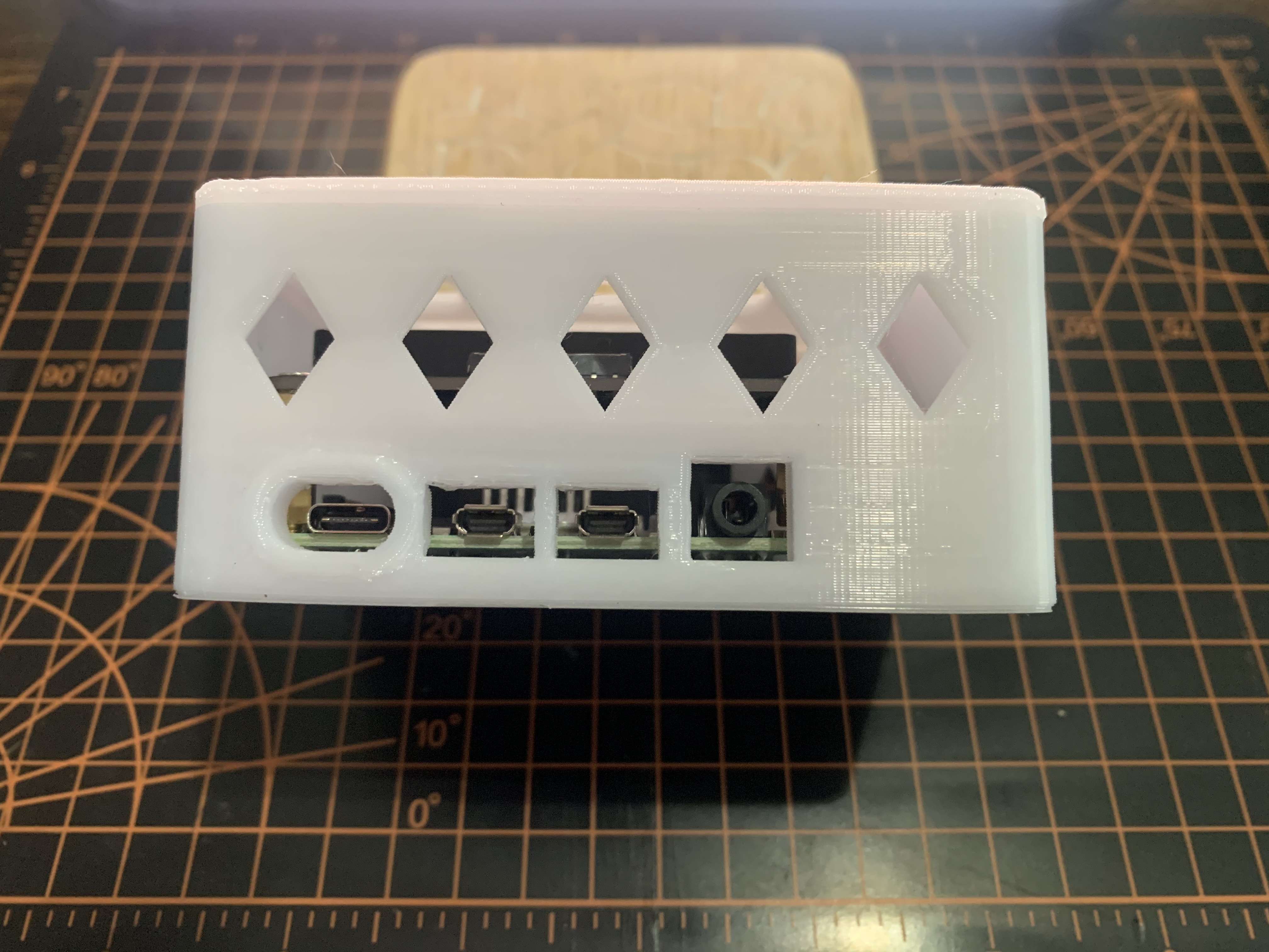 Adnarim pi 4 case