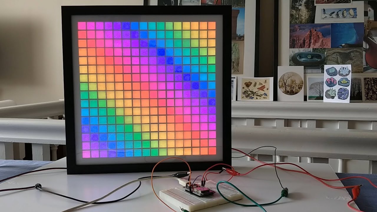 LED Matrix WS2812B ESP32 16x16 grid screen picture frame