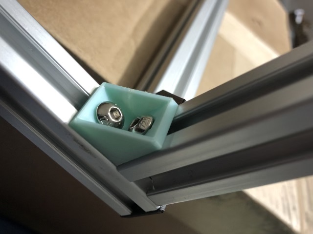 2020 aluminum extrusion corner bracket