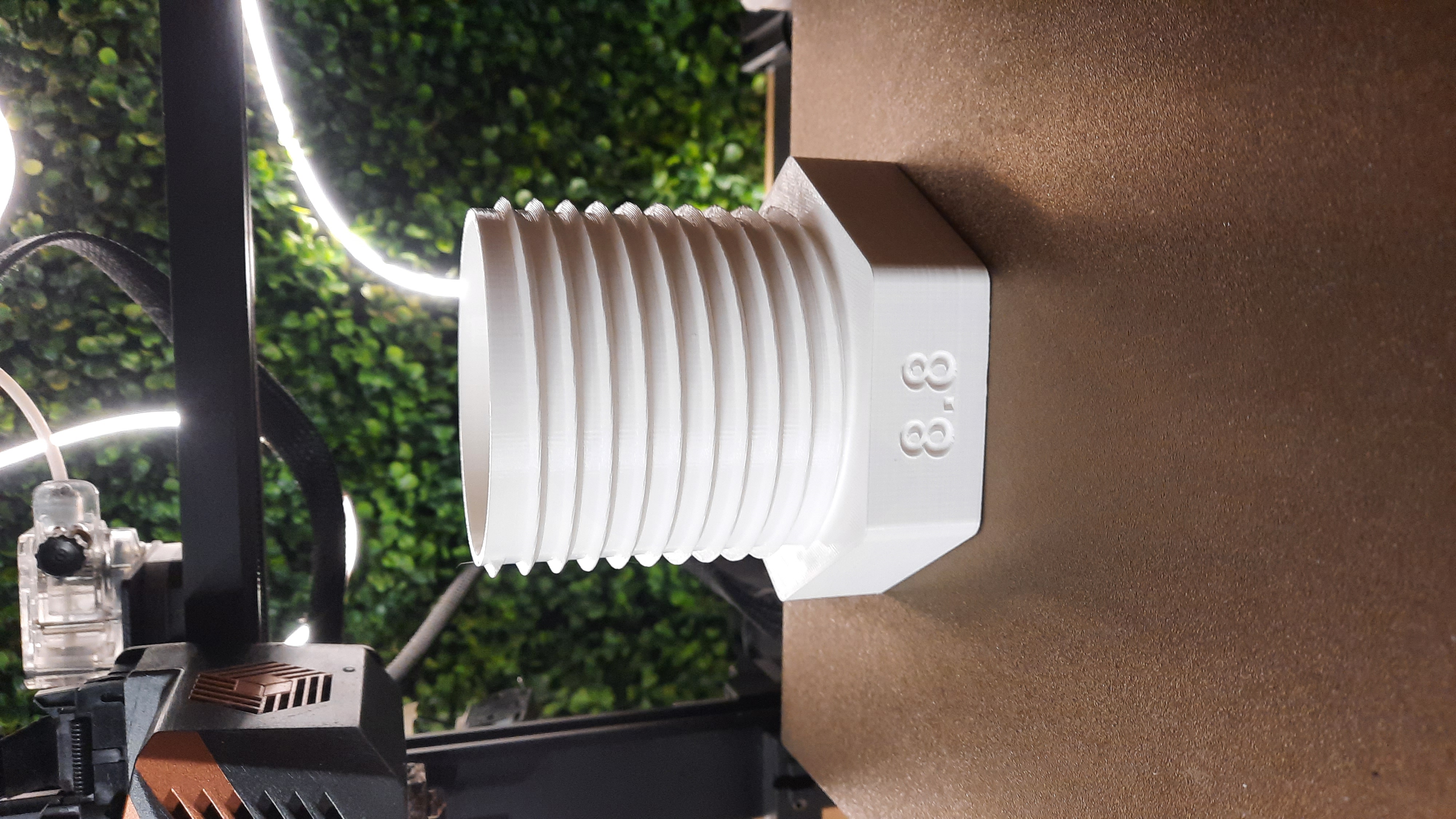 HUGE! Bolt Desktop Planter