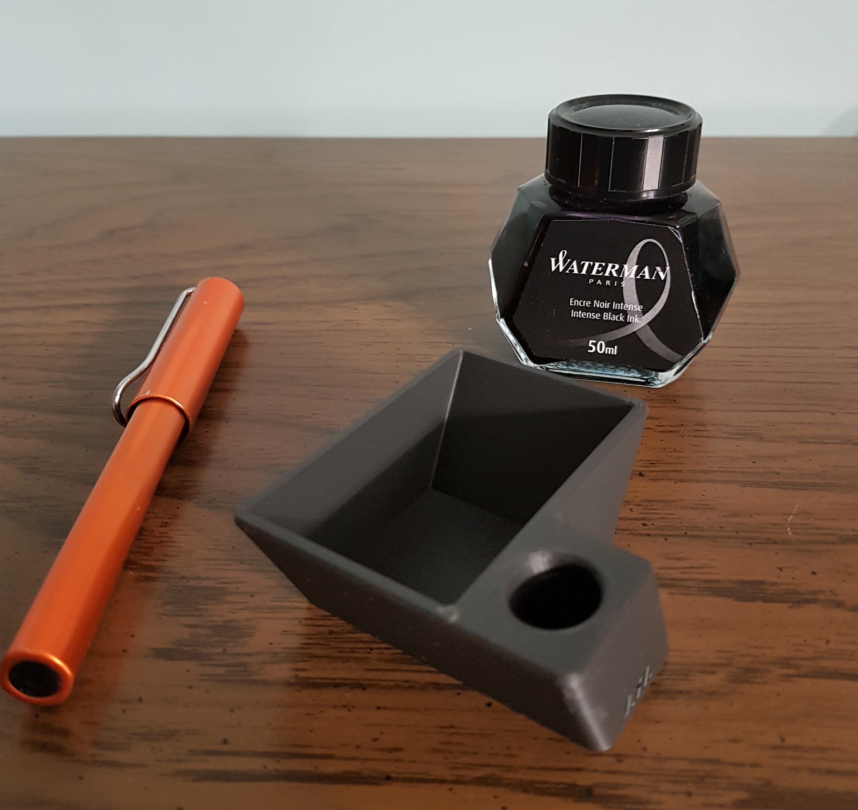 Fountain pen & ink bottle holder by JavierH Download free STL model
