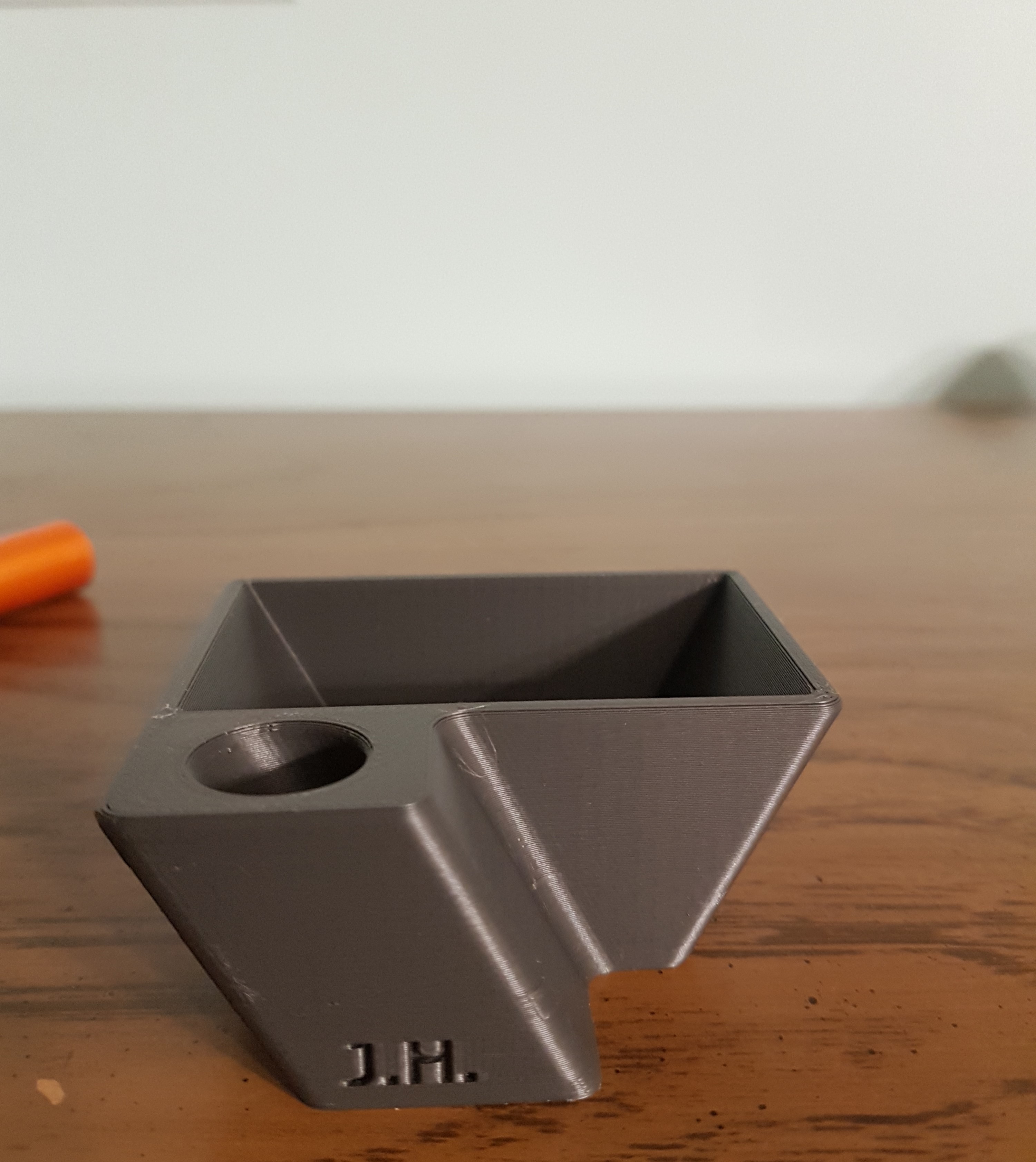 Fountain pen & ink bottle holder by JavierH Download free STL model