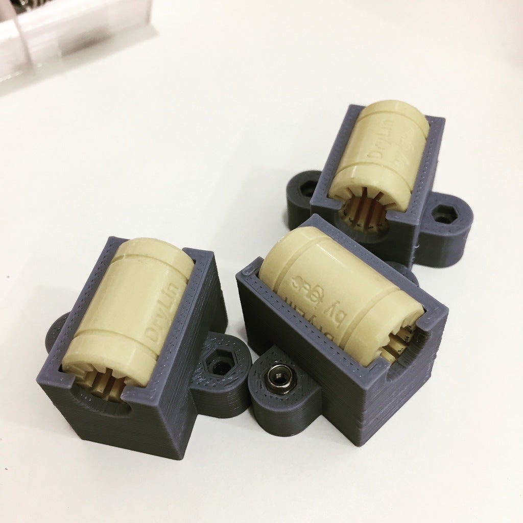 FT 2020 i3 IGUS RJMP-01-08 Bed Bearing Block