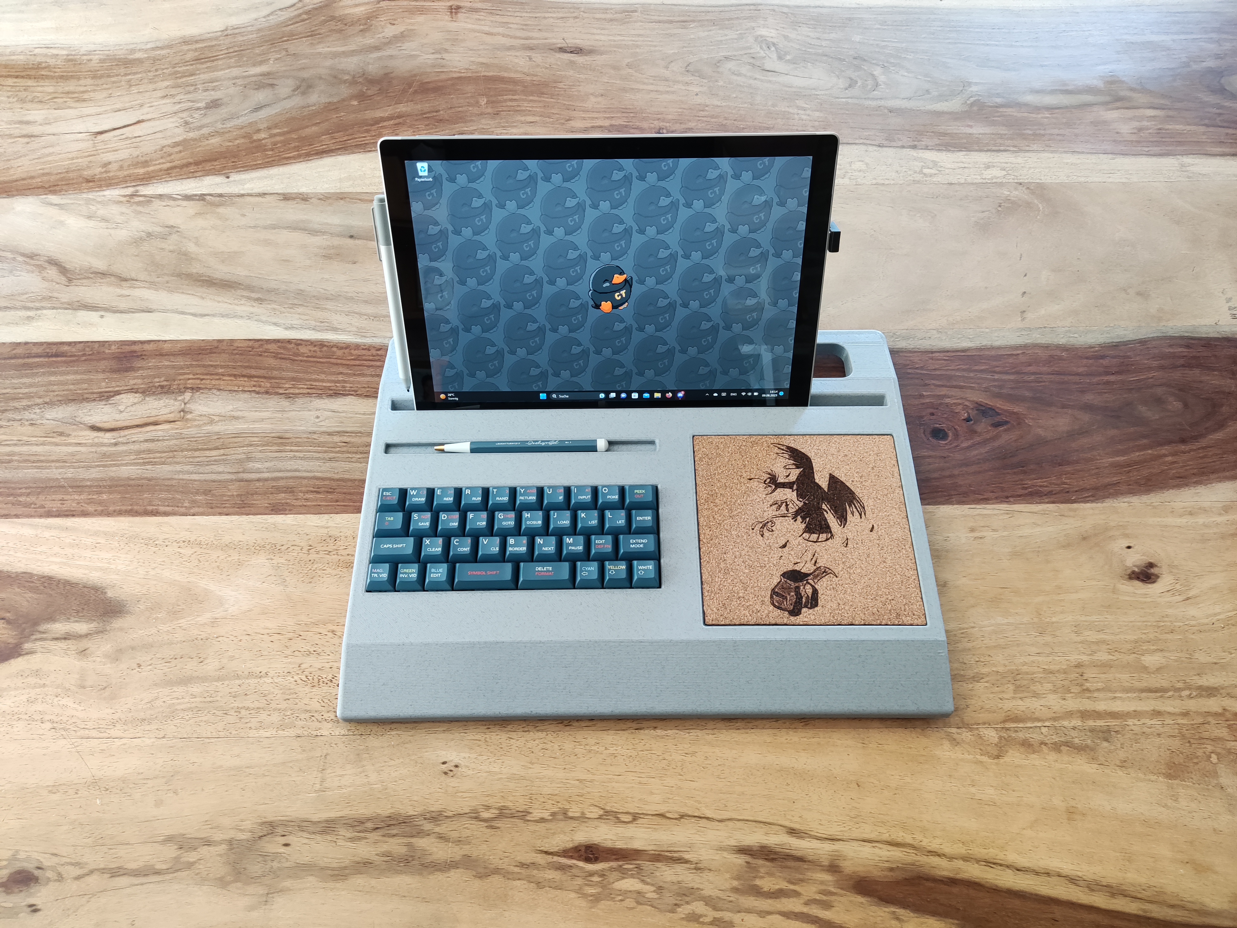QAZooie Keyboard Case / Cyberdeck