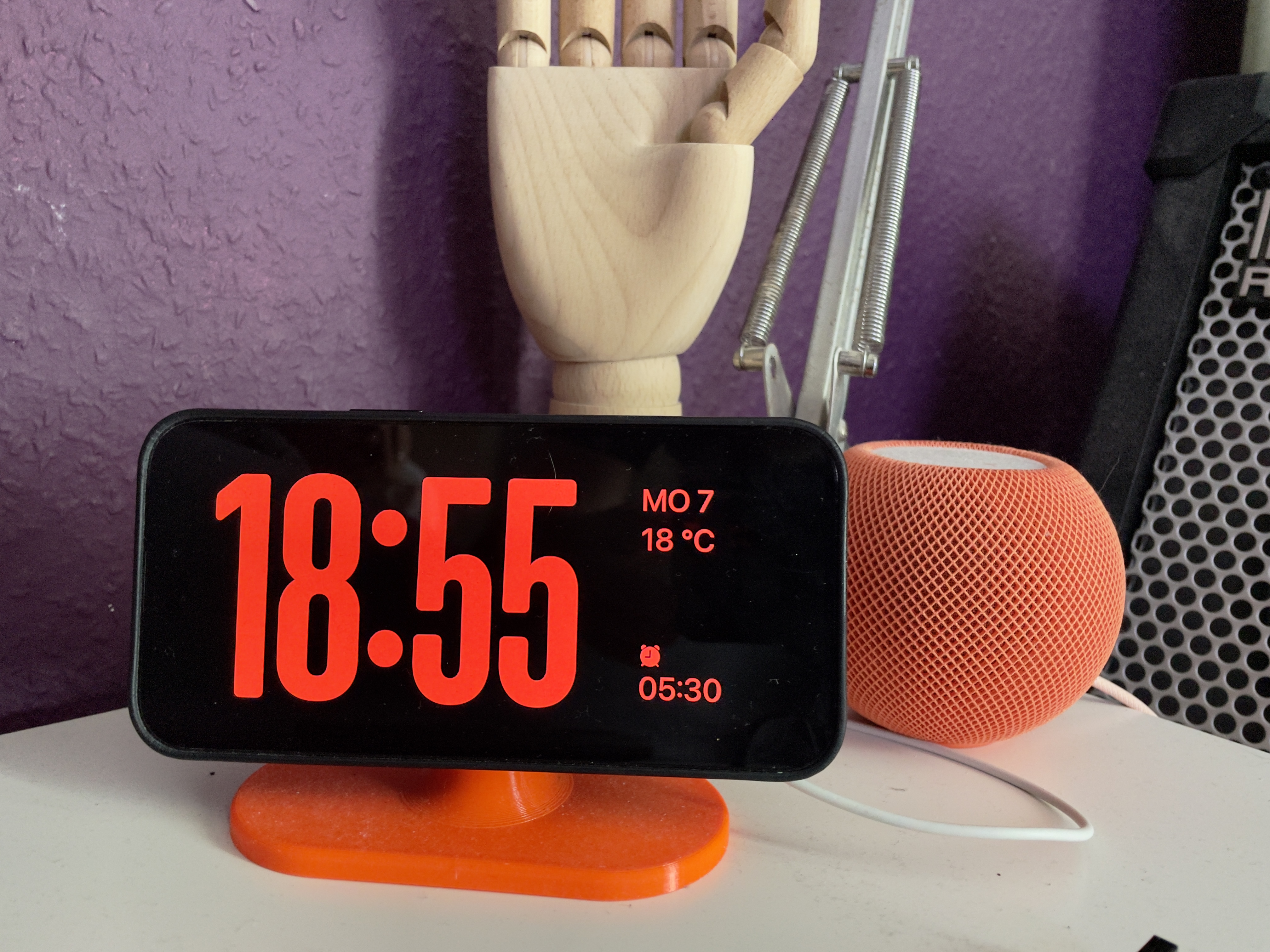 iPhone Stand