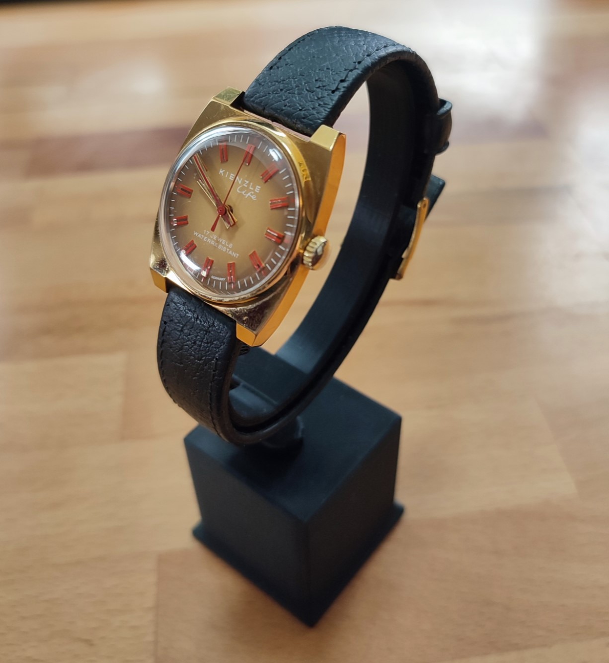 Watch Stand