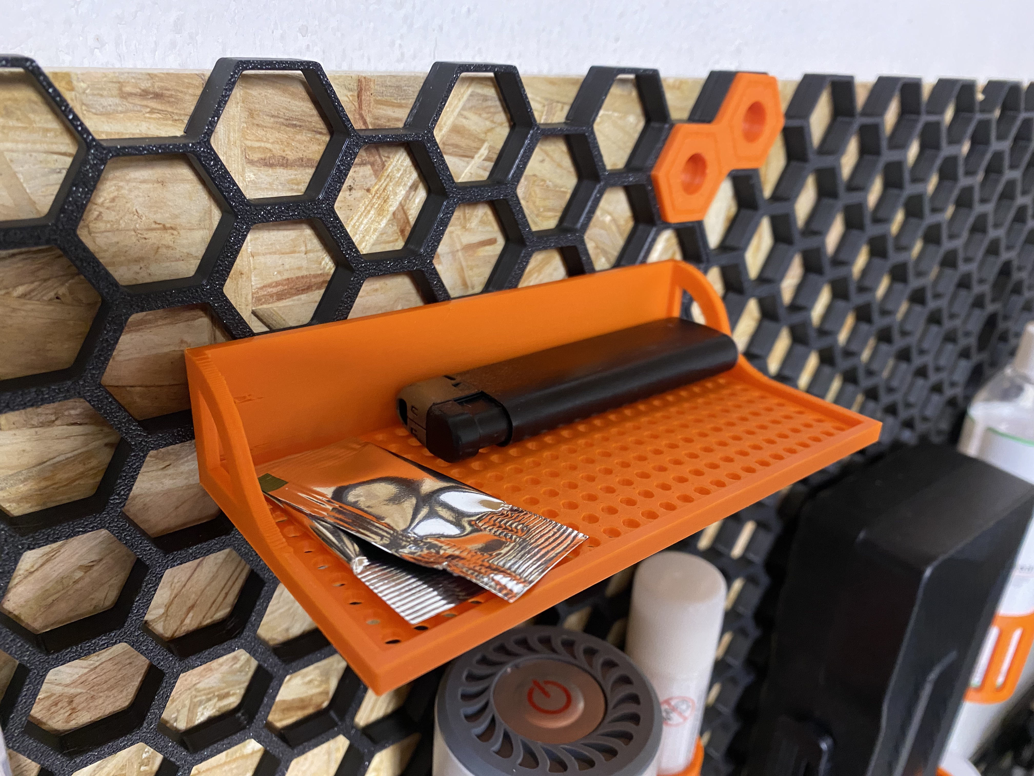 Honey wall accessories