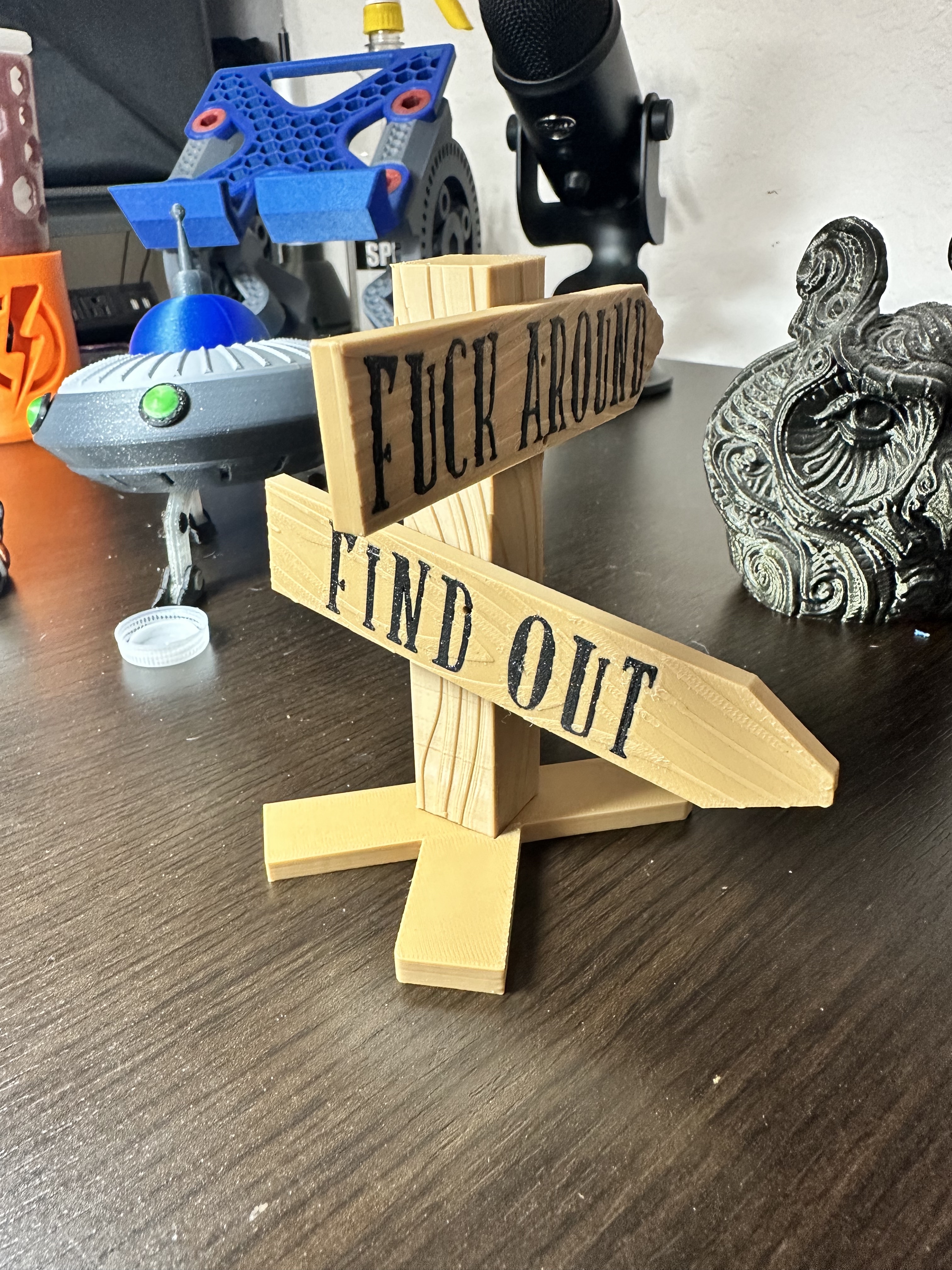 F.A.F.O. intersection sign — miniatura 4