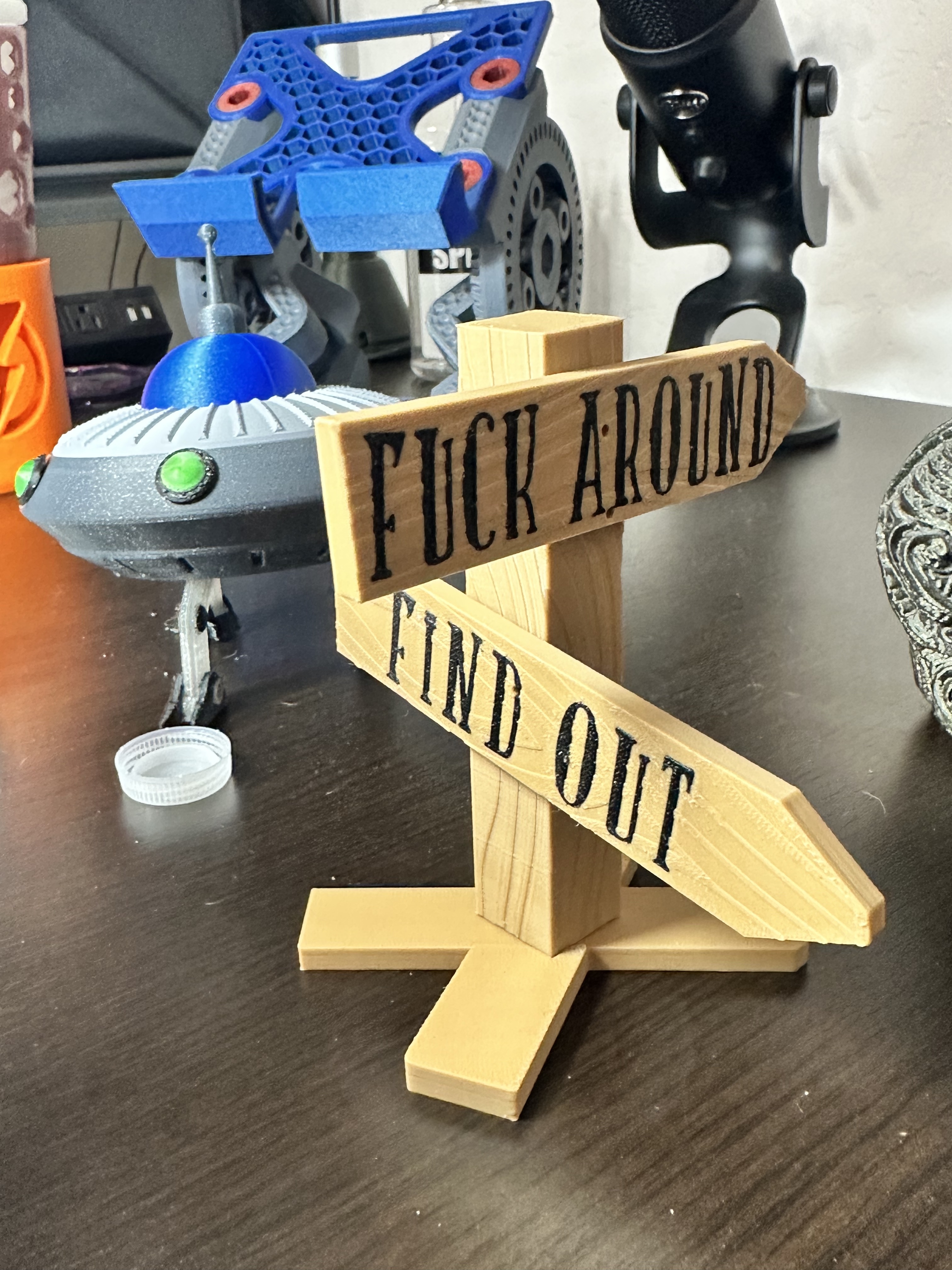 F.A.F.O. intersection sign — miniatura 6