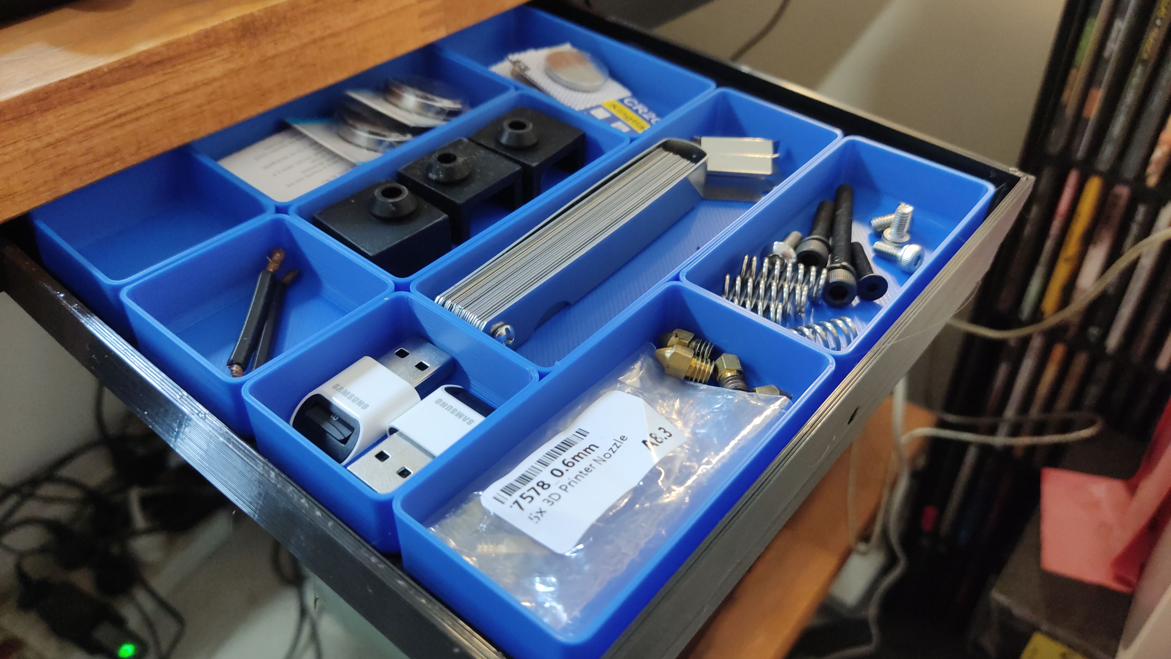 Under desk gridfinity drawer (no handle or supports) by NigelTufnel