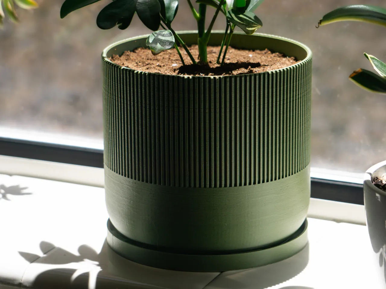 Mid-Century Modern Planter Pot, with Drainage Holes, Drip Tray, Multiple  Sizes by Jordan Proctor Designs | Download free STL model | Printables.com