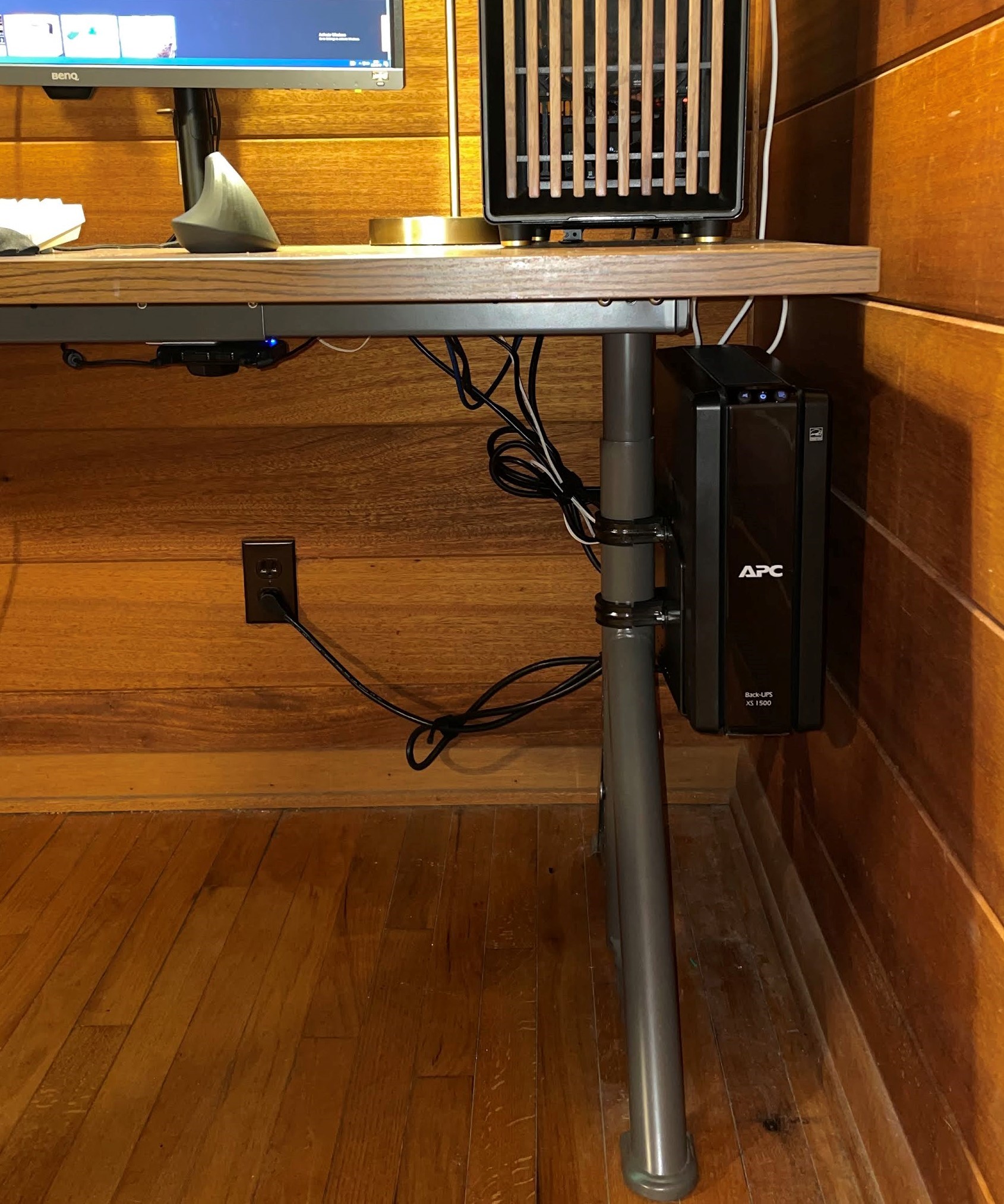 Ergotron Tower Computer mount to IKEA IDÅSEN Desk