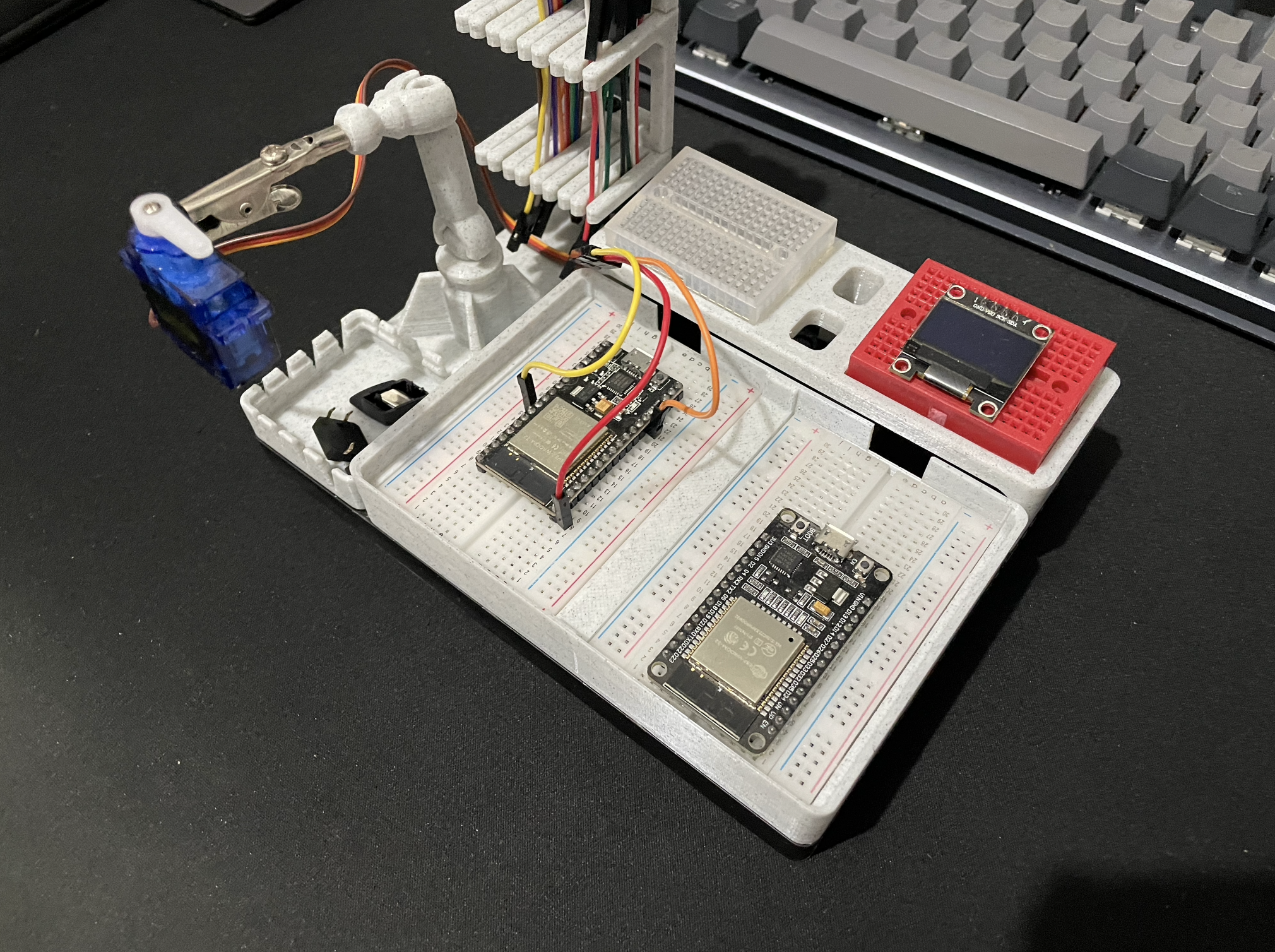 Miniatura 4 do modelo 3D Gridfinity breadboards