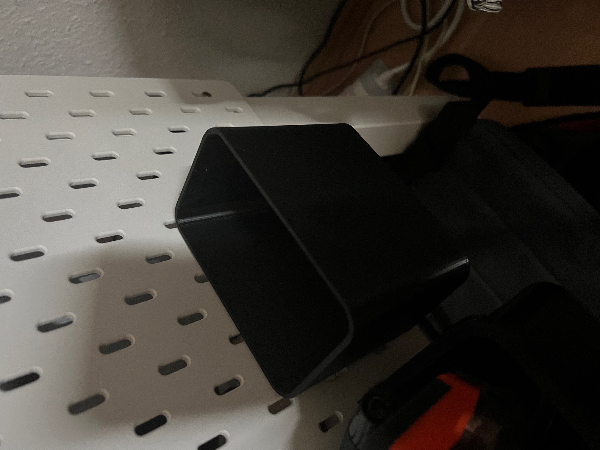 Skadis Halterung für das iFixit Pro Tech Toolkit