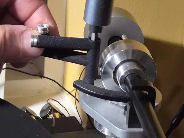 Opera Consonance Wax Engine Anti-Skate Modification
