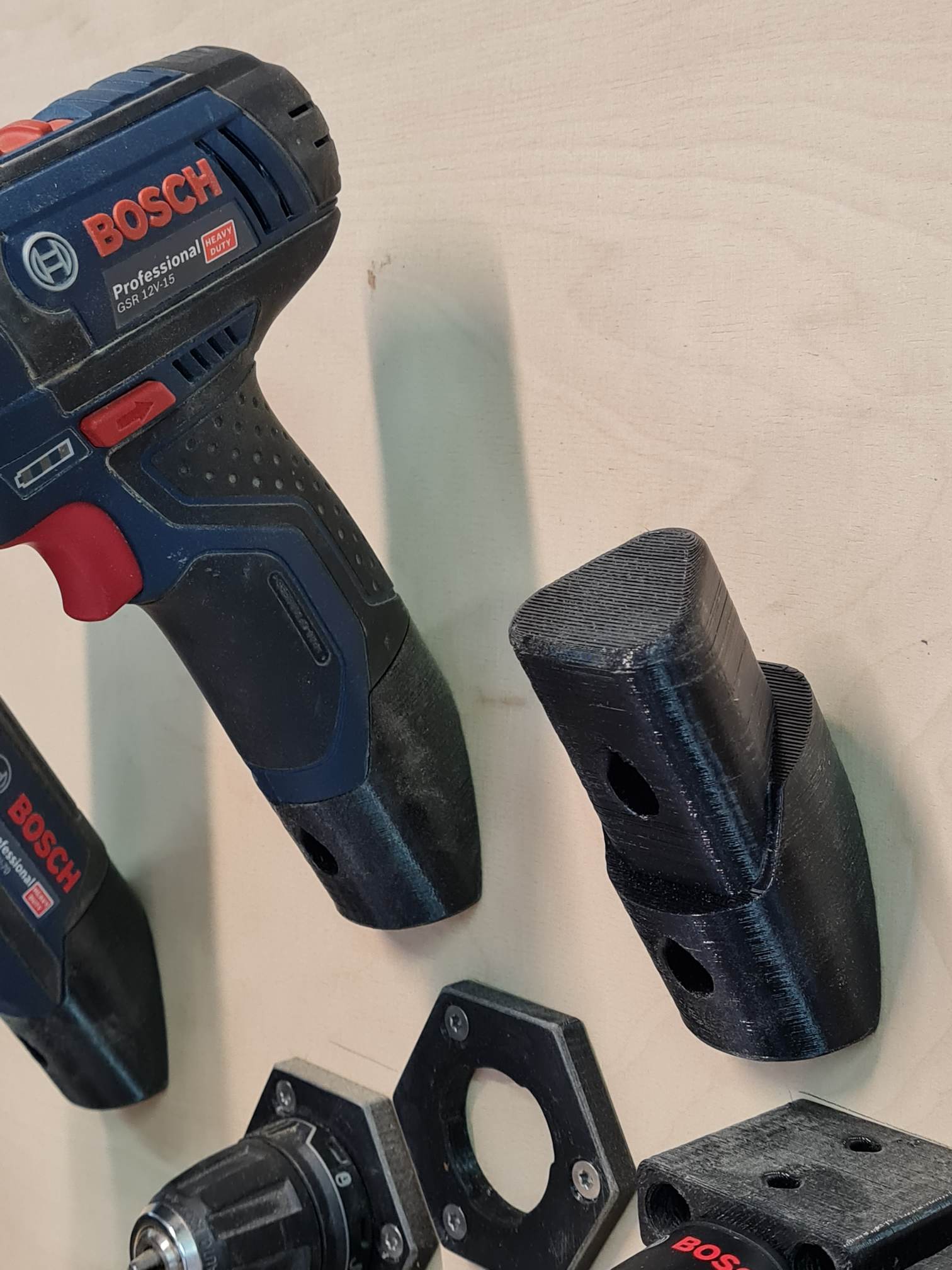 Bosch12V_Akkutoolholder by Peter Serup Download free STL model
