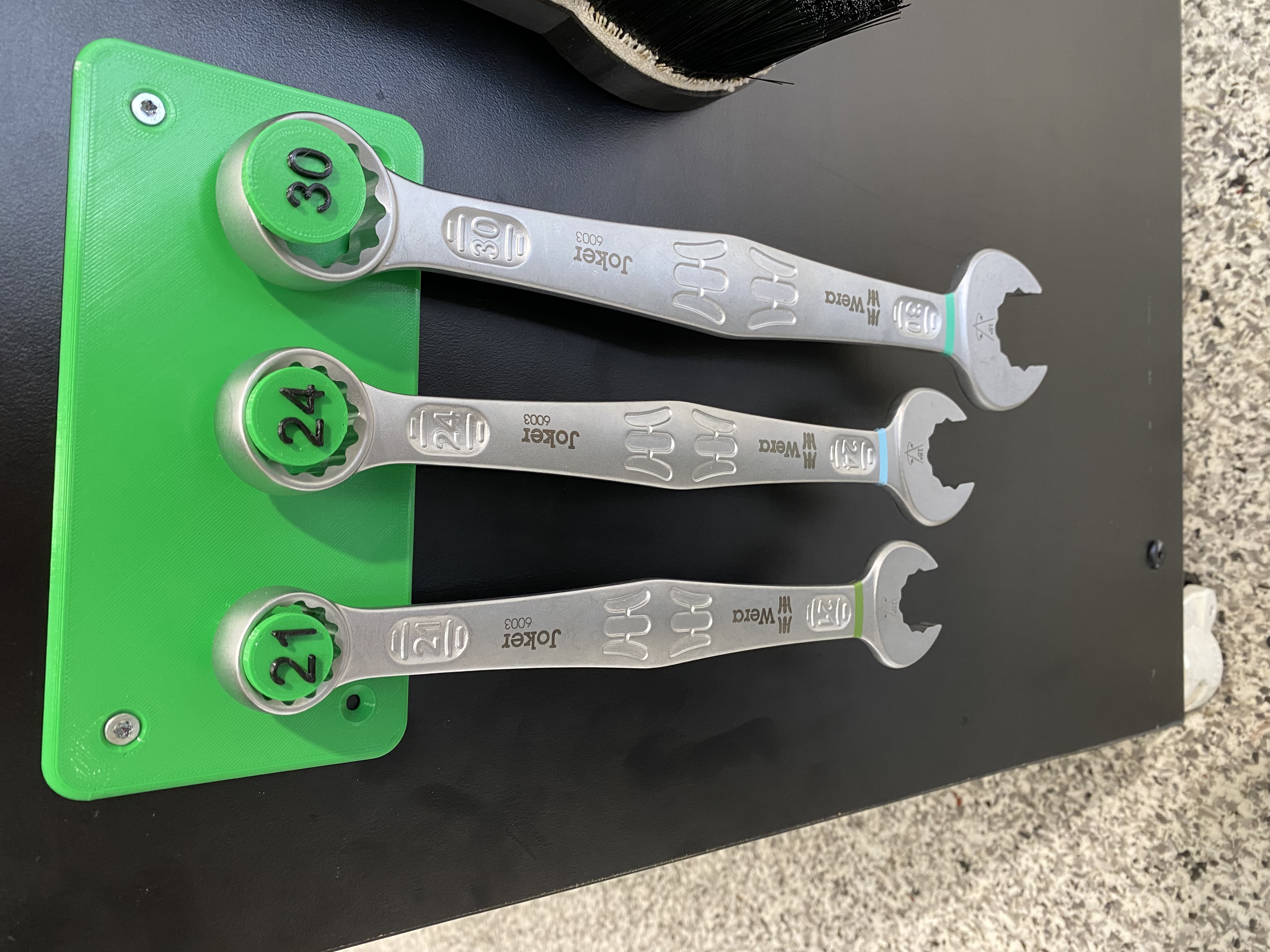 Spanner holder with text for 21-24-30mm spanners