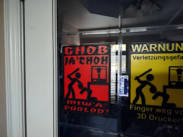 3D Printer Warning sign "split" in German, French, Italian, English and Klingon