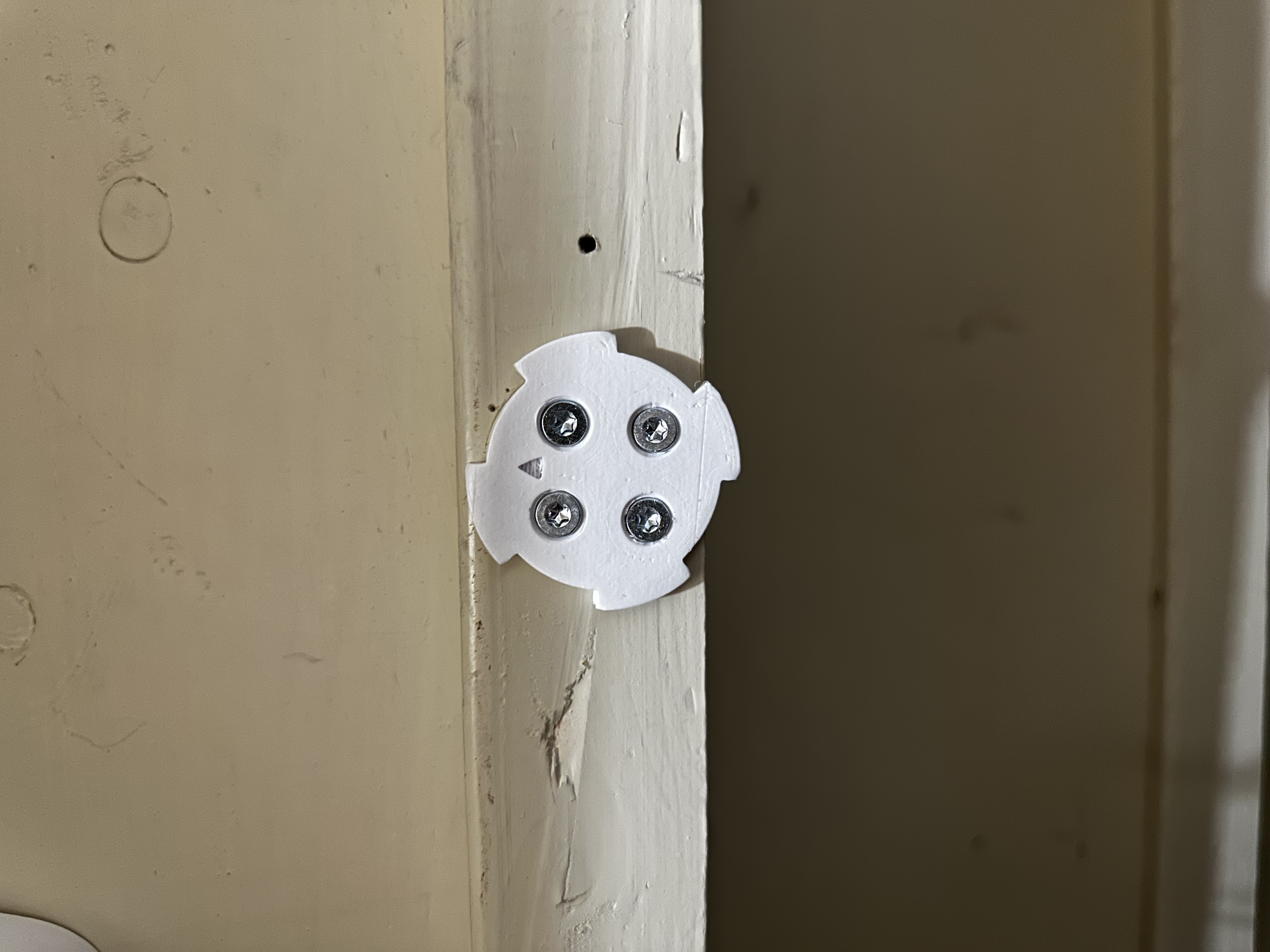 Plejd Gateway mounting bracket