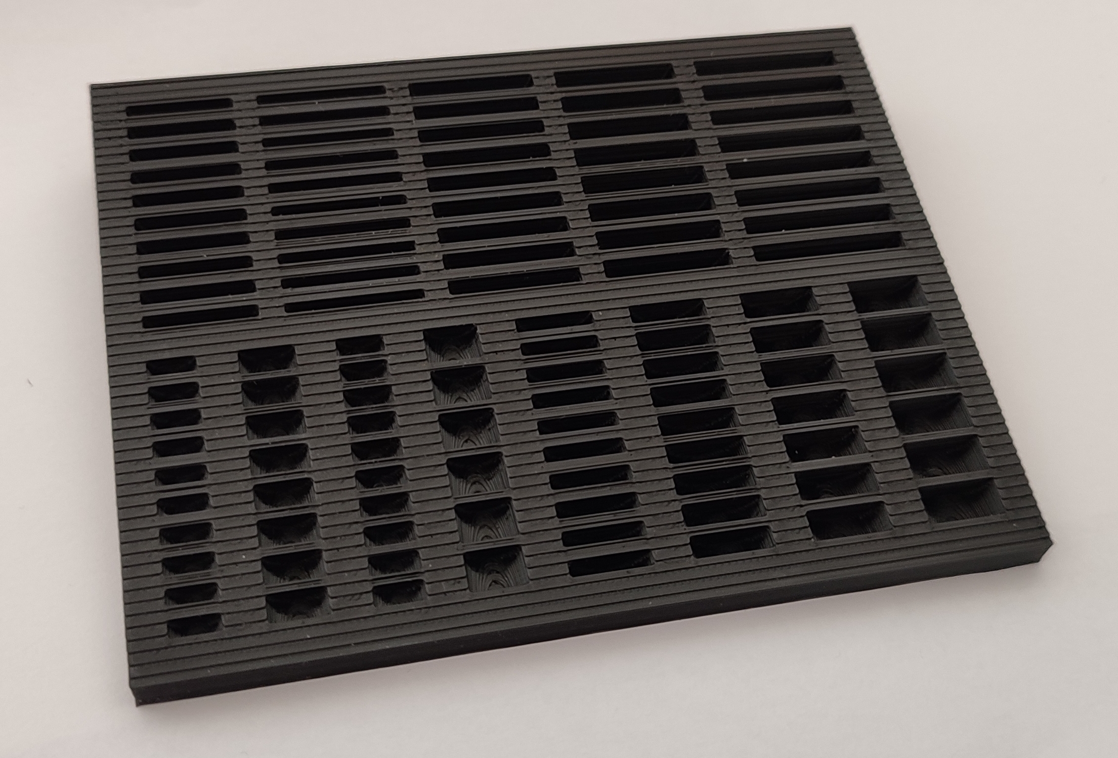 Miniatura 2 do modelo 3D Button Cell Holder