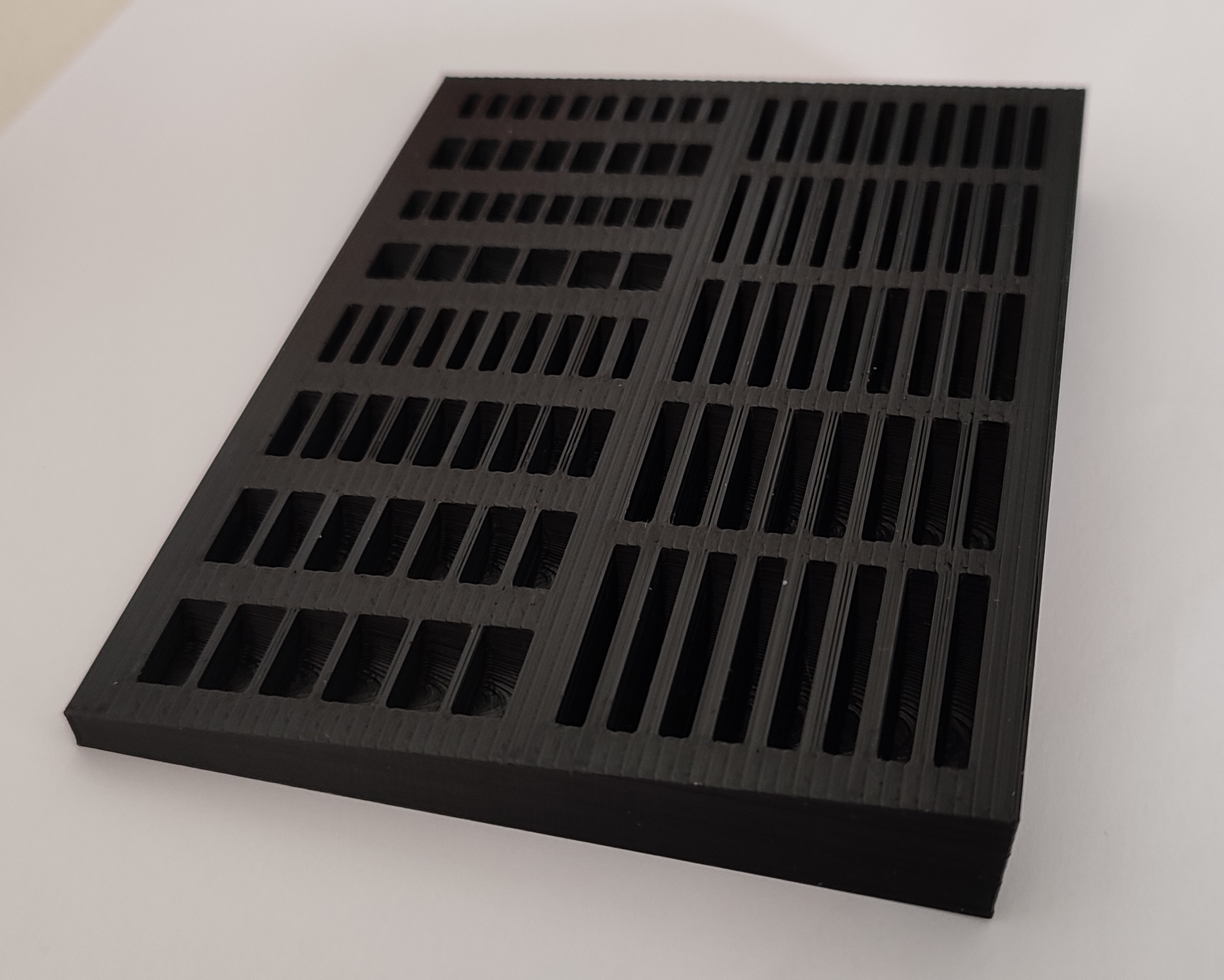 Miniatura 3 do modelo 3D Button Cell Holder