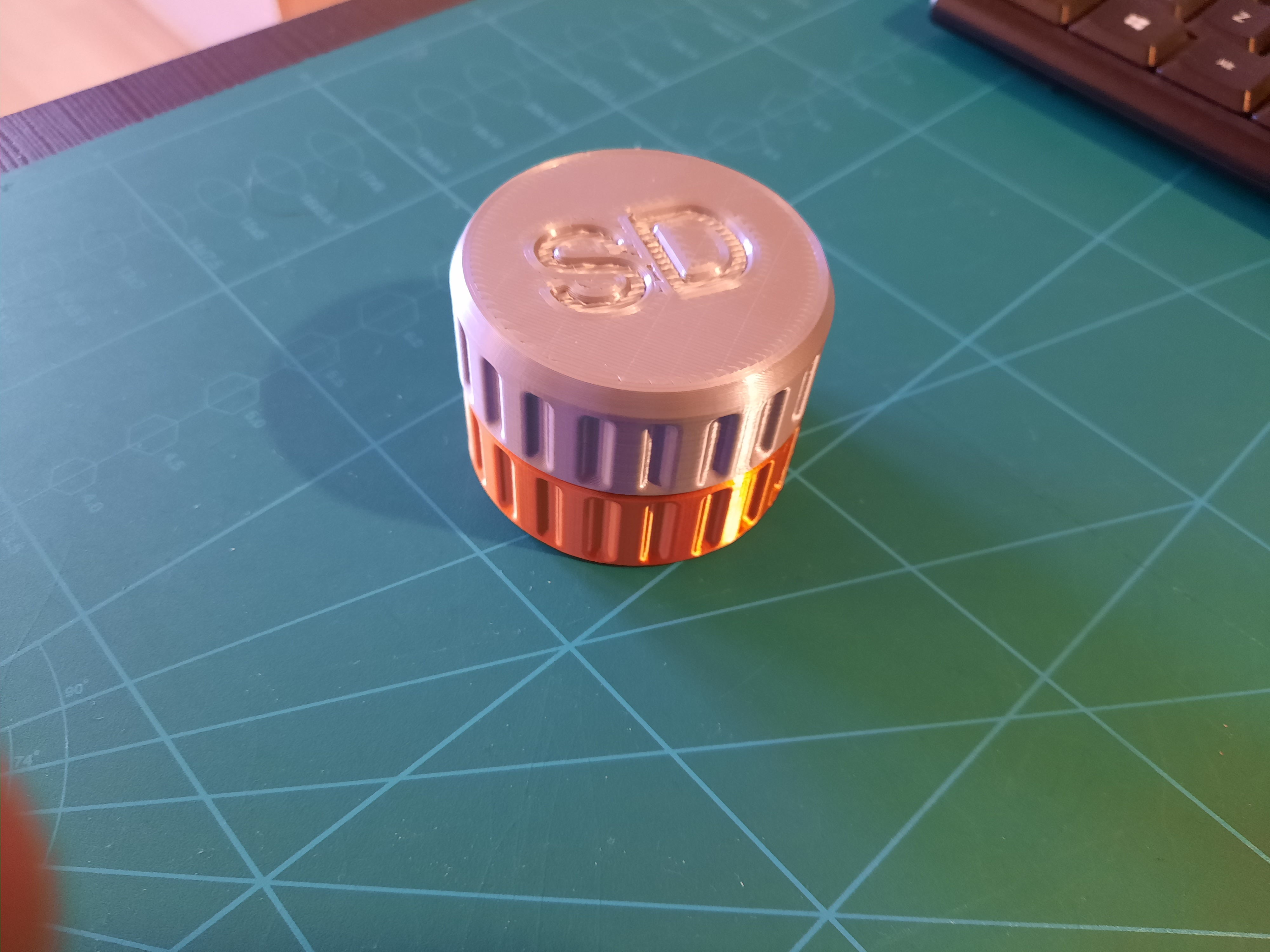Miniatura 3 do modelo 3D SD Storage - Multiple Layer - SD, Mini & Micro