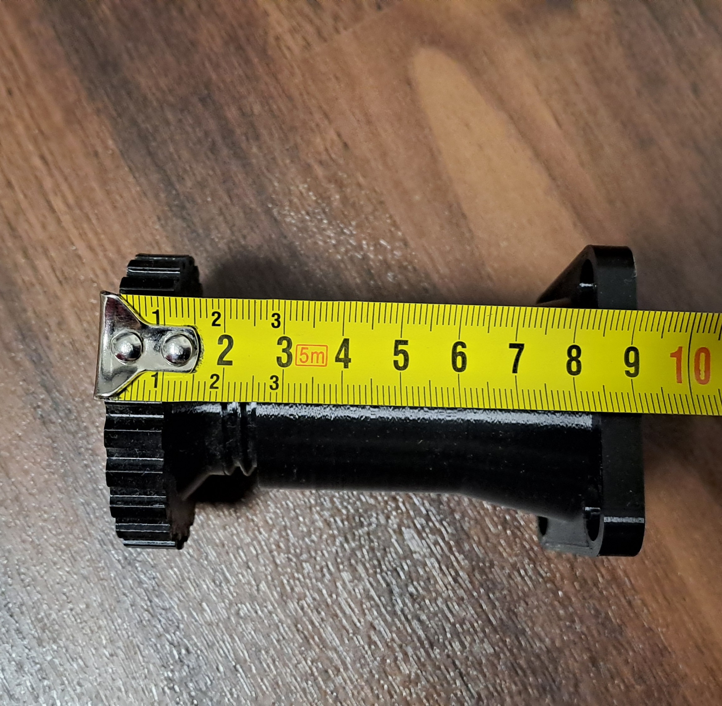 Miniatura 2 do modelo 3D Adjustable Leg short