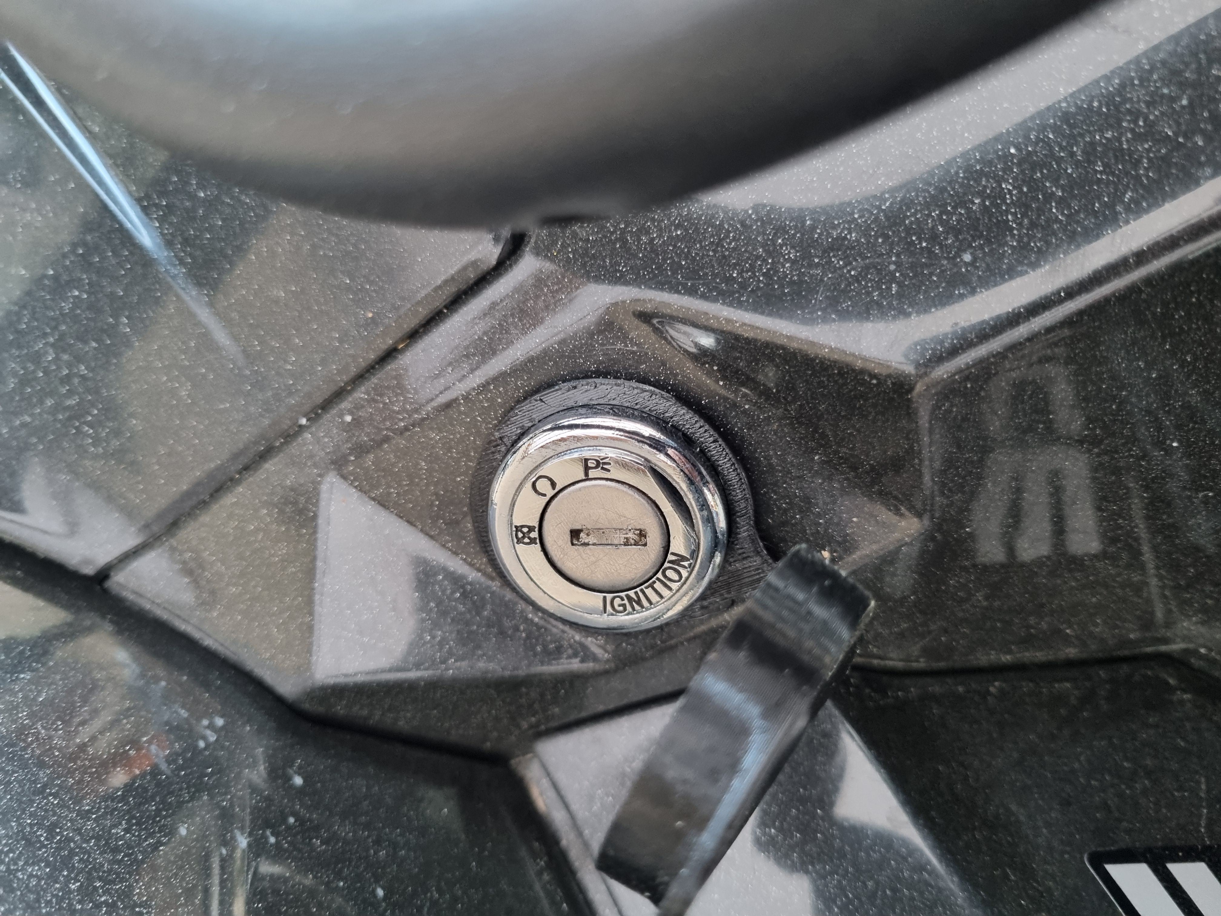 CFMoto Cforce 450 Schutzkappe Zündschloss