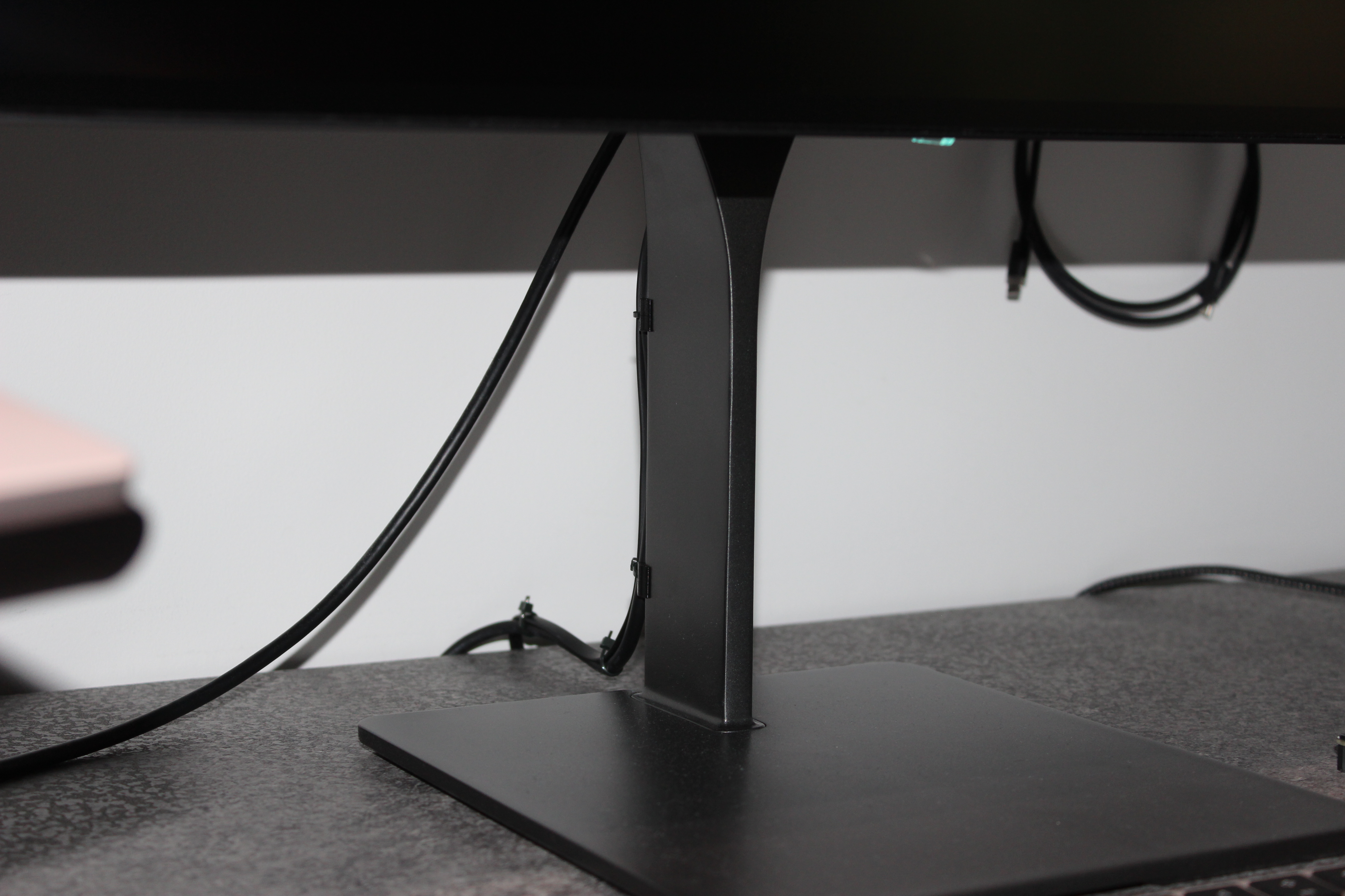 Dough/Eve spectrum one cable clip