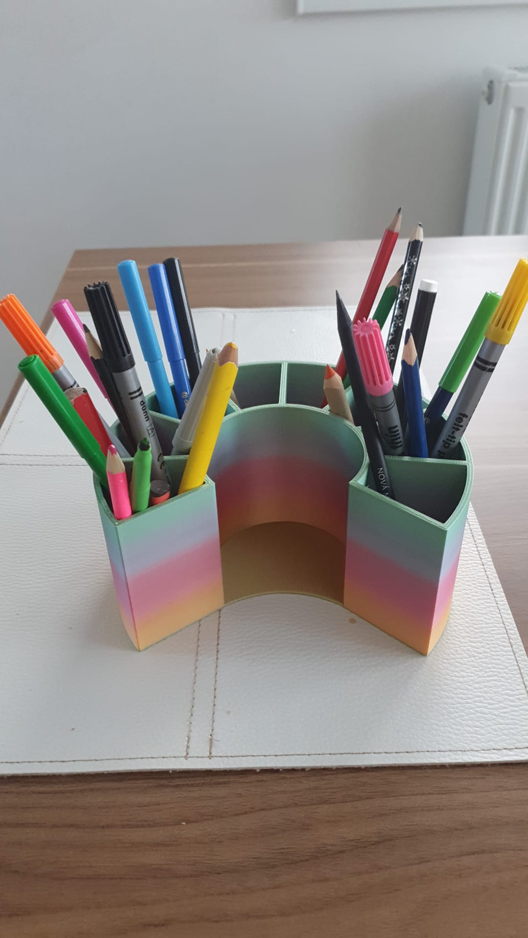 Crayons and pencils organizer