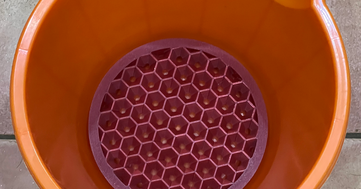 Bucket Grit Guard Configurable by Chris Hill Download free STL