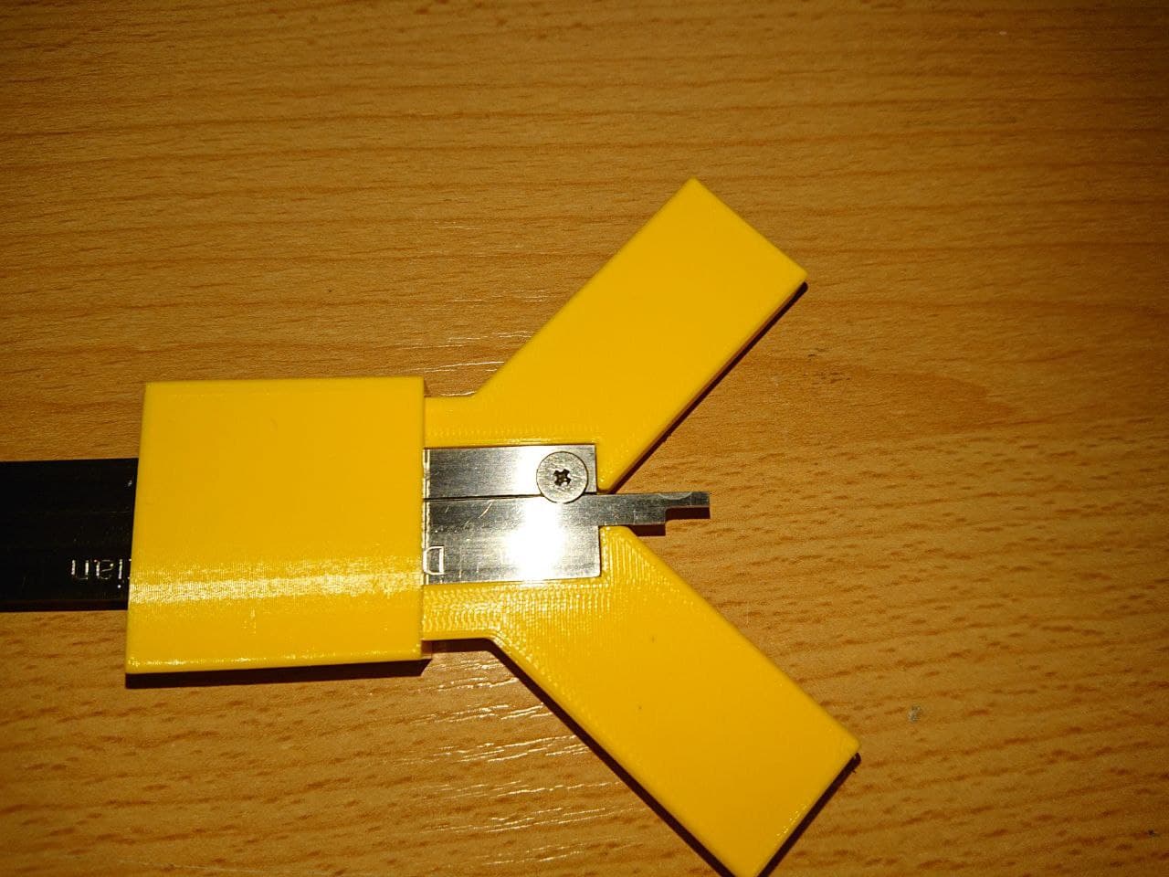 Radius Gauge Clip