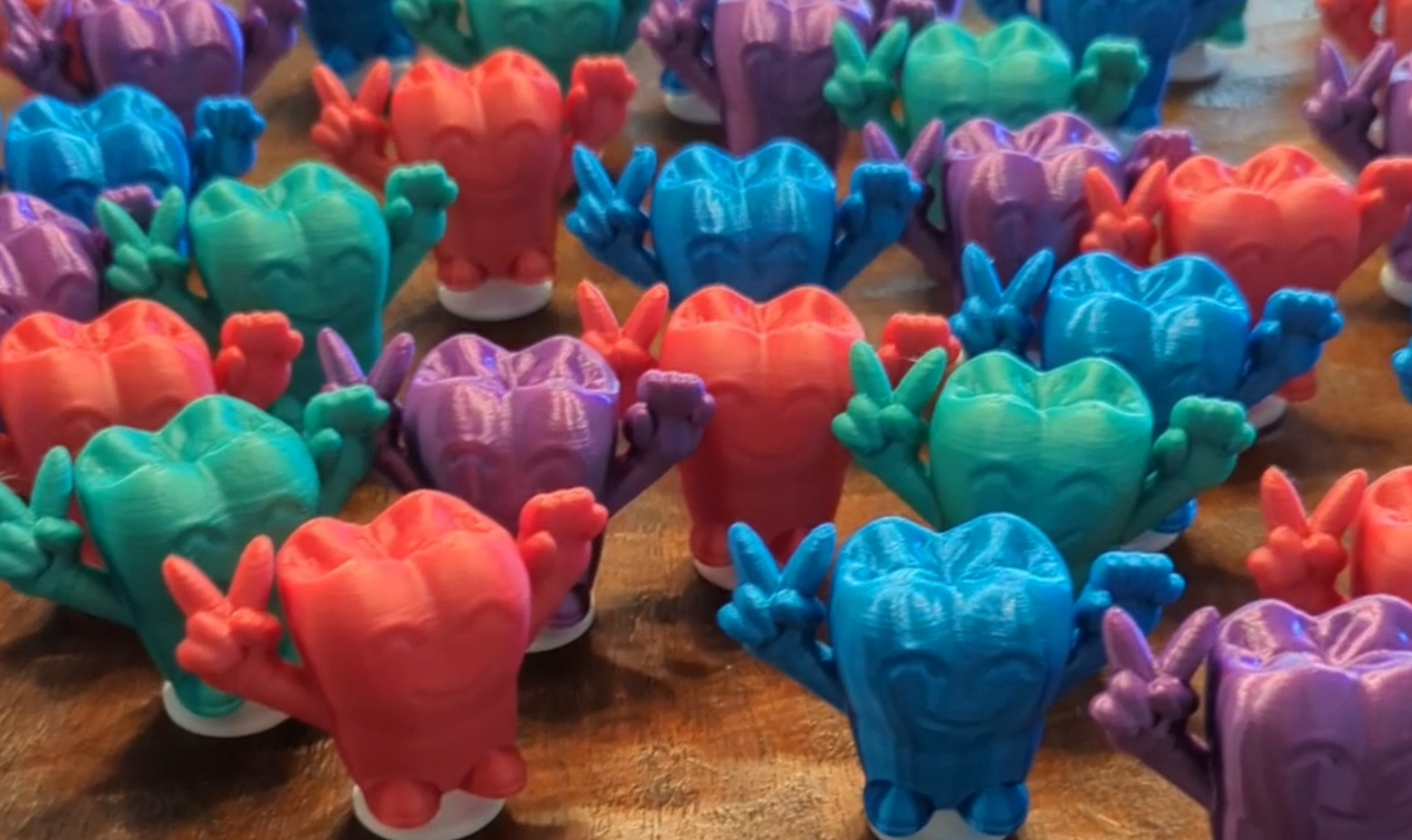 Happy Tooth Bobblehead 75%