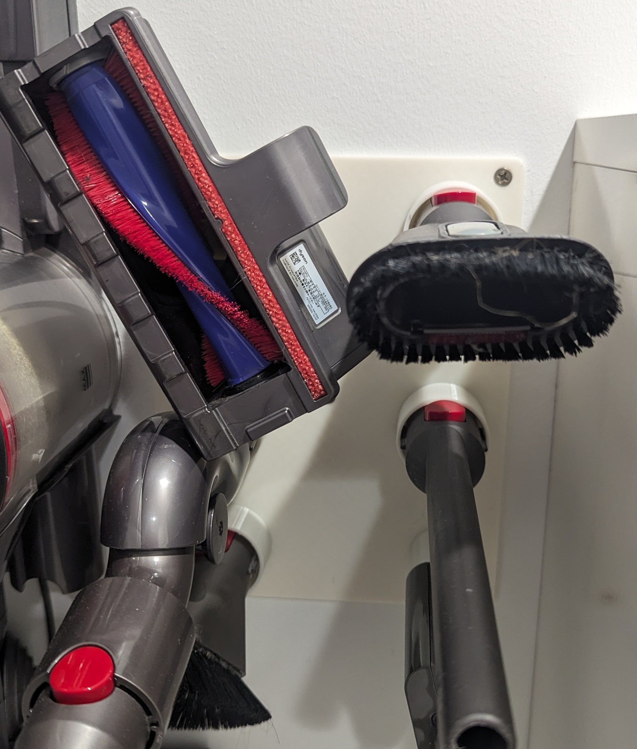 Dyson Handheld Vacuum Accessory Holder by DJ Shrimp Download free STL