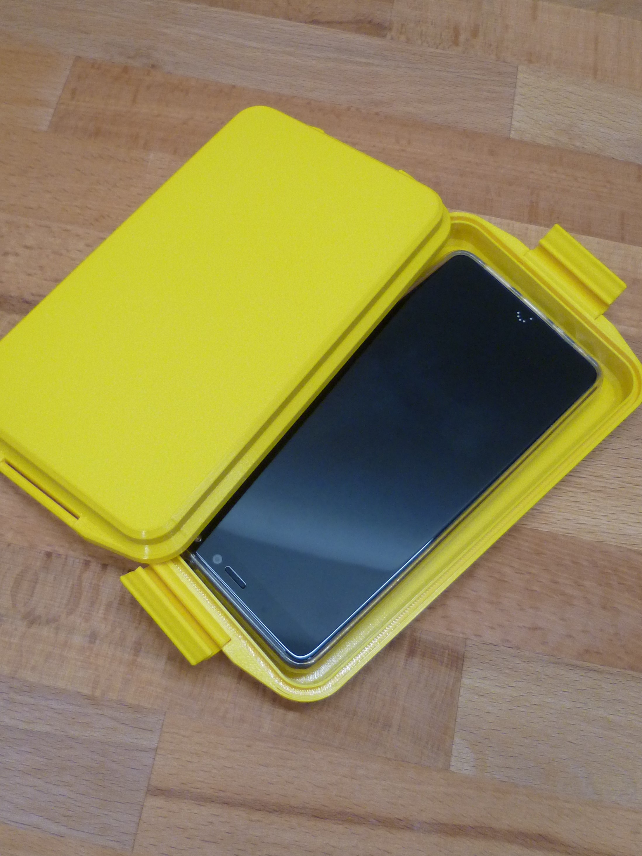 Smartphone Box für Rucksack - Protective mobile box for backpack