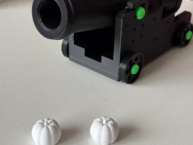 Pumpkin Cannon - Spring Cannon That Shoots Mini Pumpkins