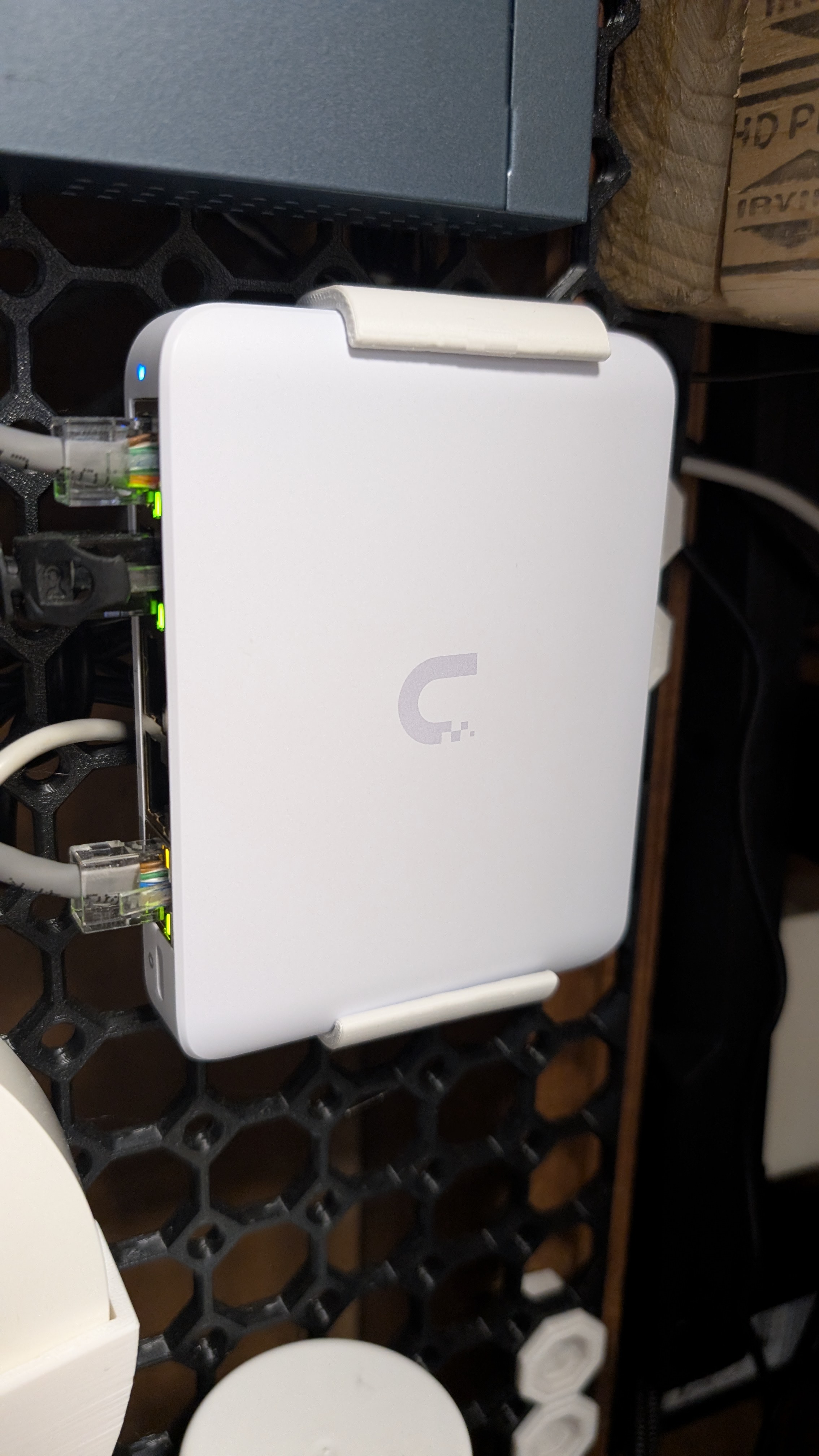 Ubiquiti Flex Mini 2.5g MultiBoard Mount