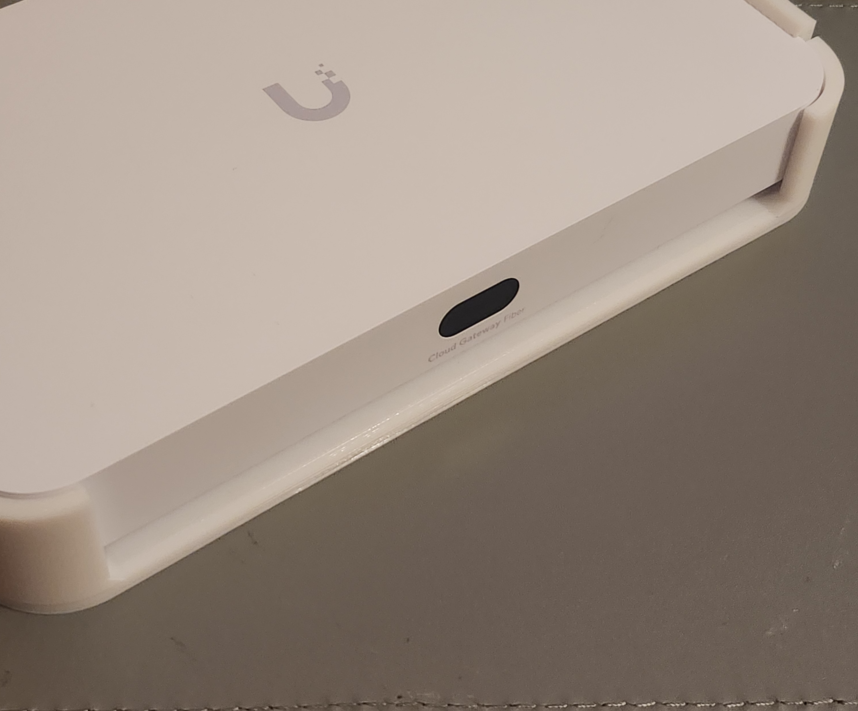 UCG Fiber Wallmount
