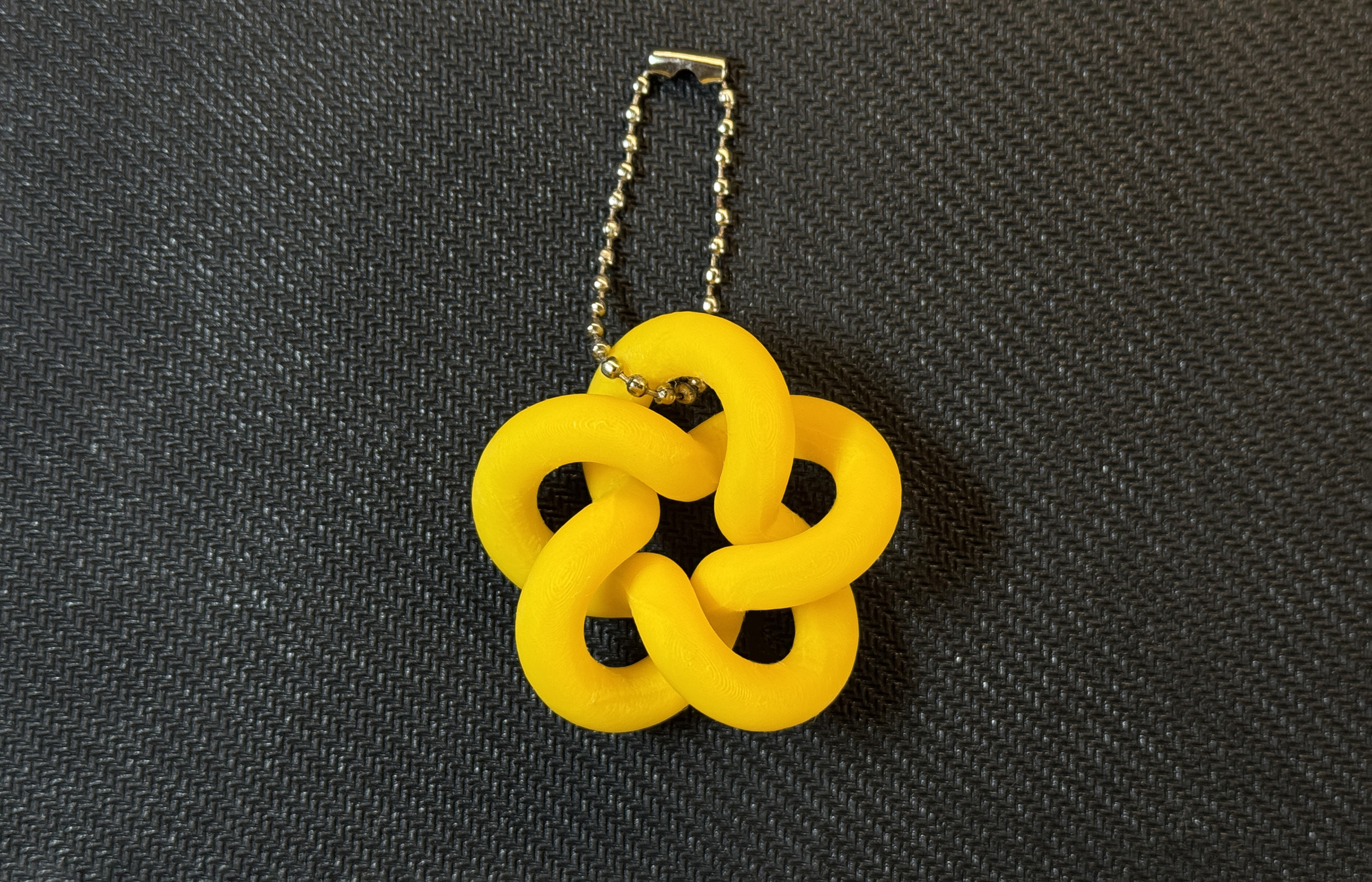Miniatura 4 do modelo 3D Keychain infinity knot