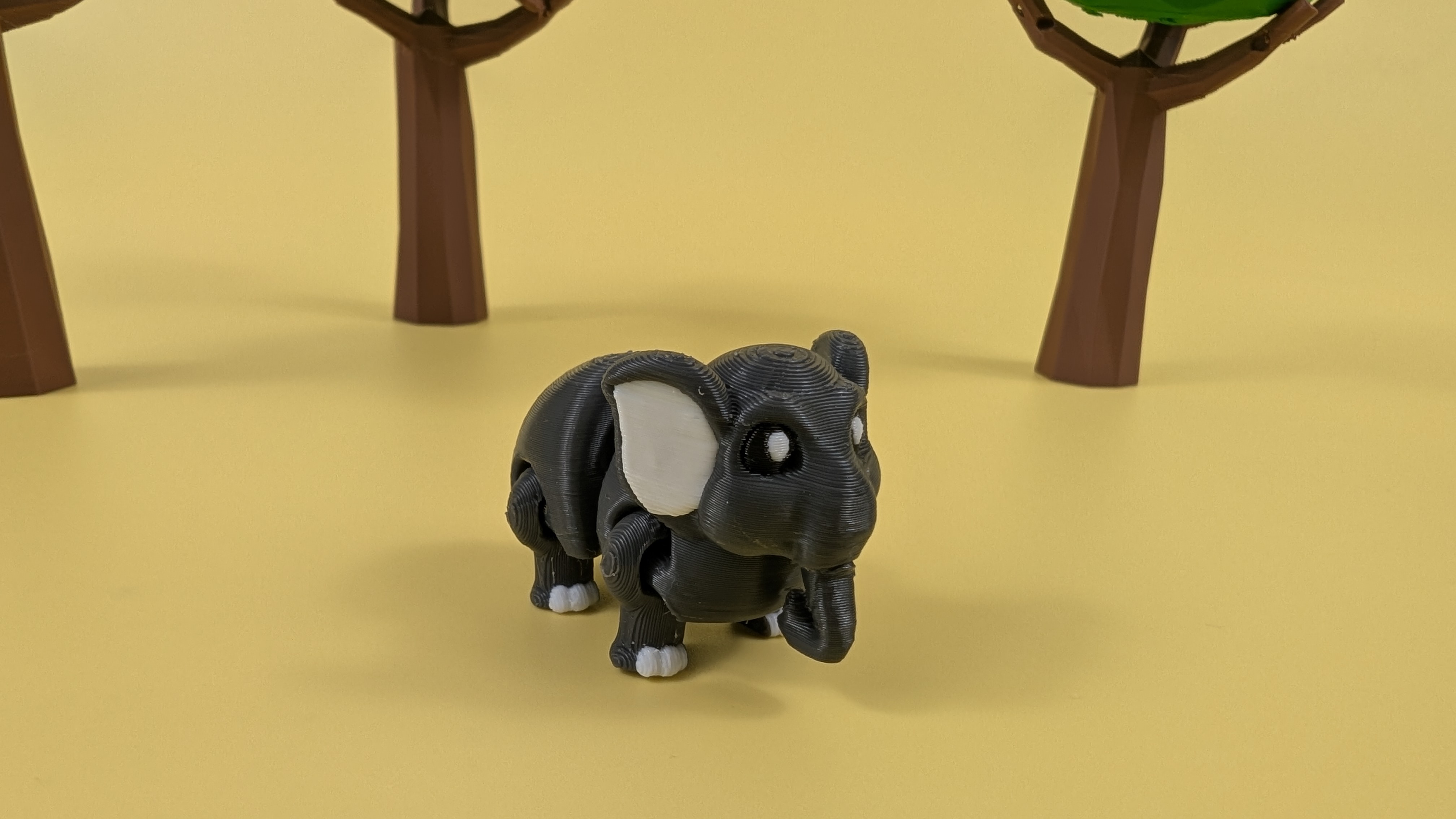 Elephant - Articulated Keychain Figure