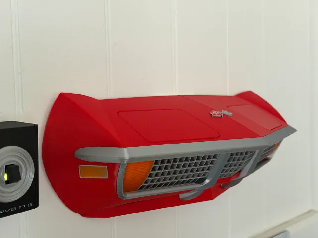 1972 Muscle car front-end with actuated pop-up lights