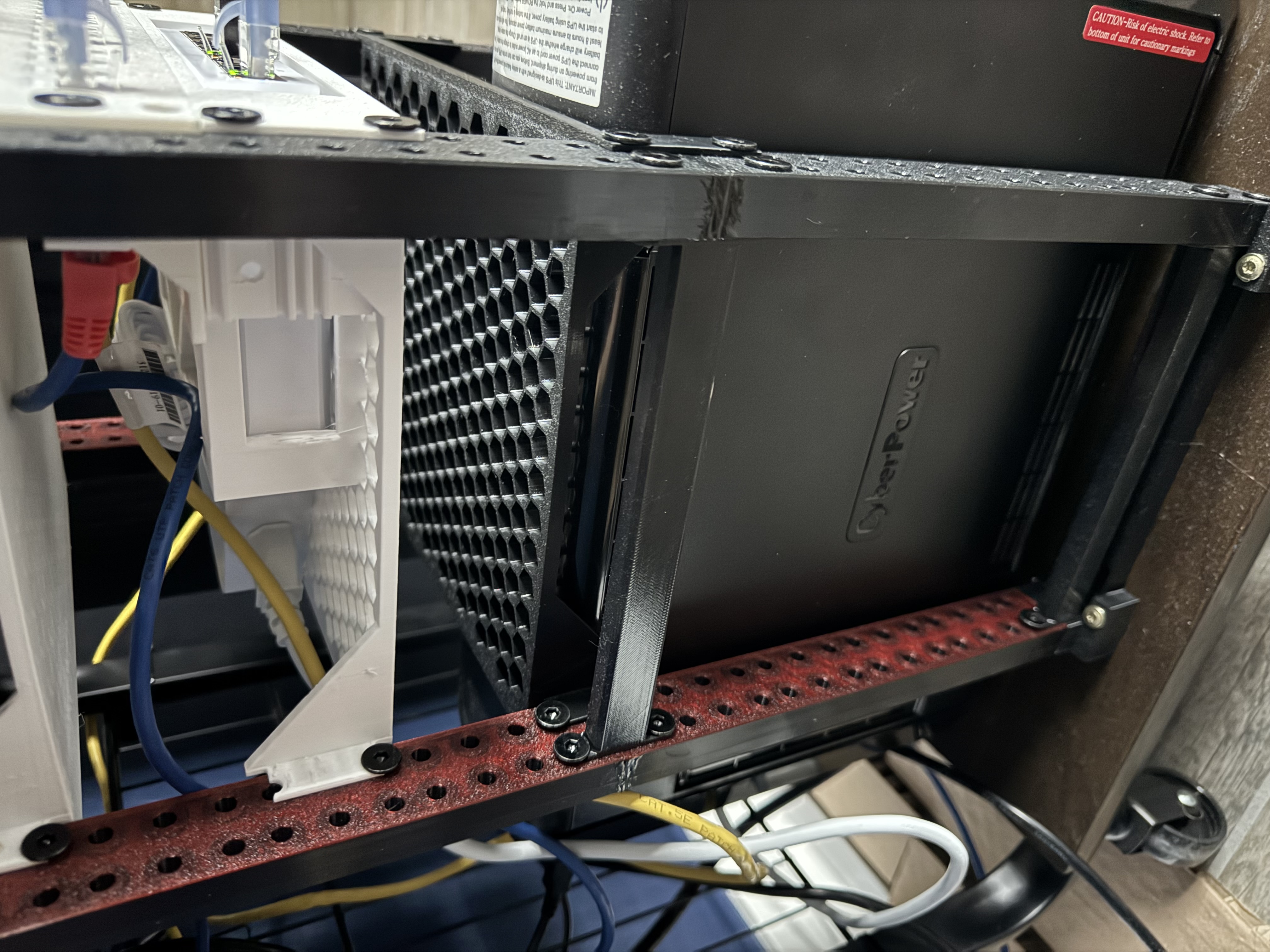 Dog bone for 10 inch server rack