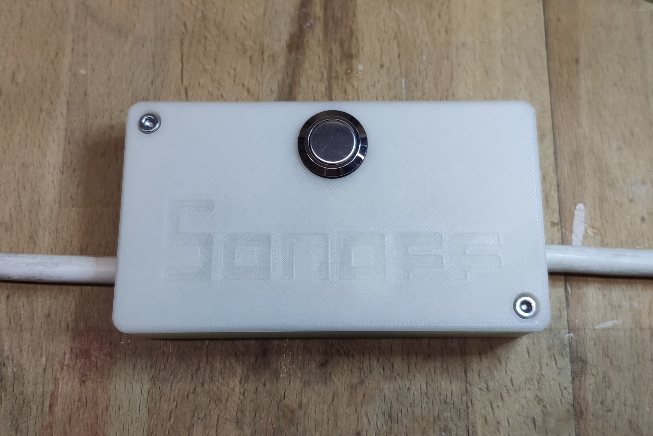 Sonoff Basic box with push button