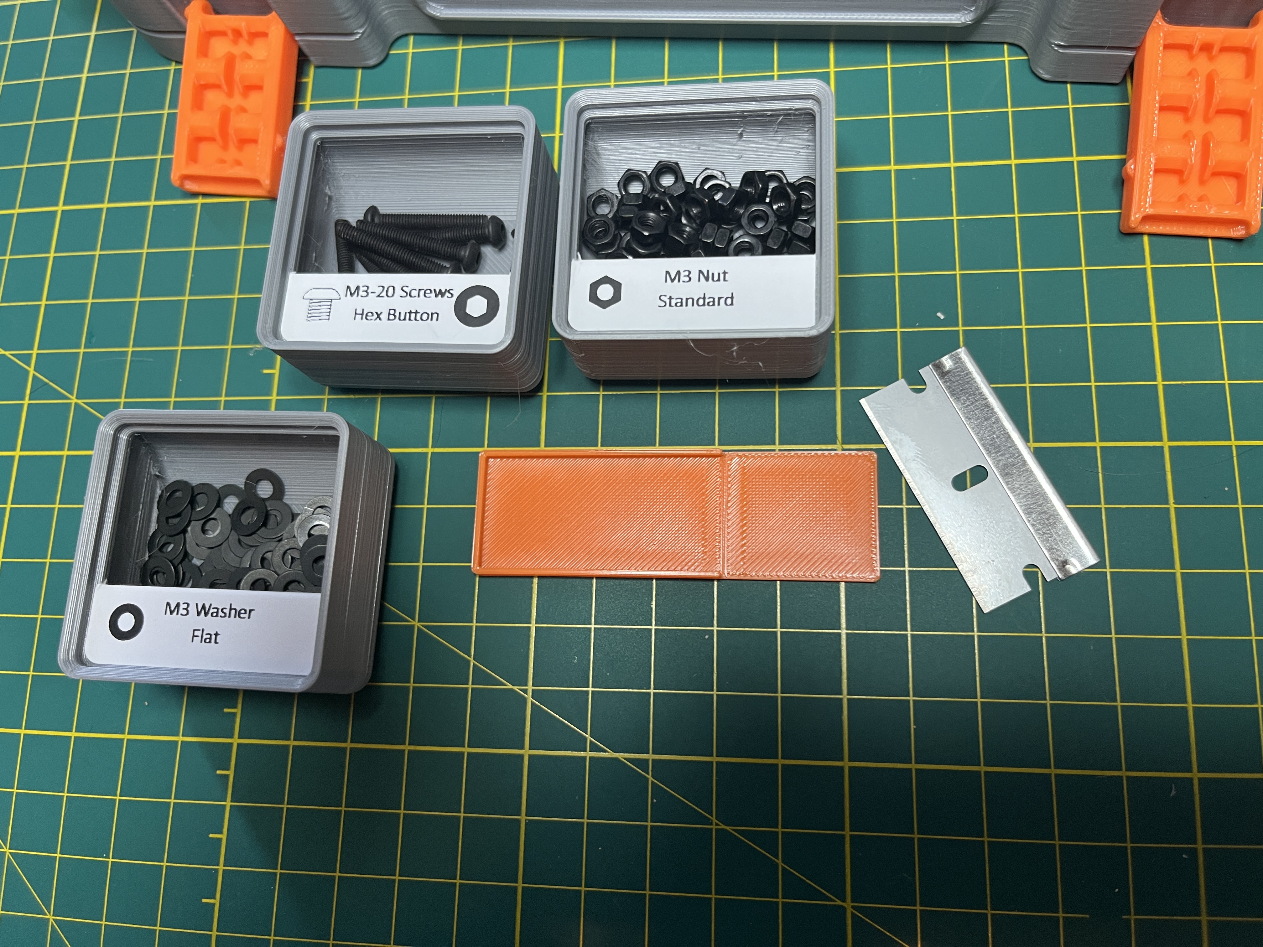Gridfinity Bin Label Cutting Jig por Crixiss | Descargar modelo STL ...