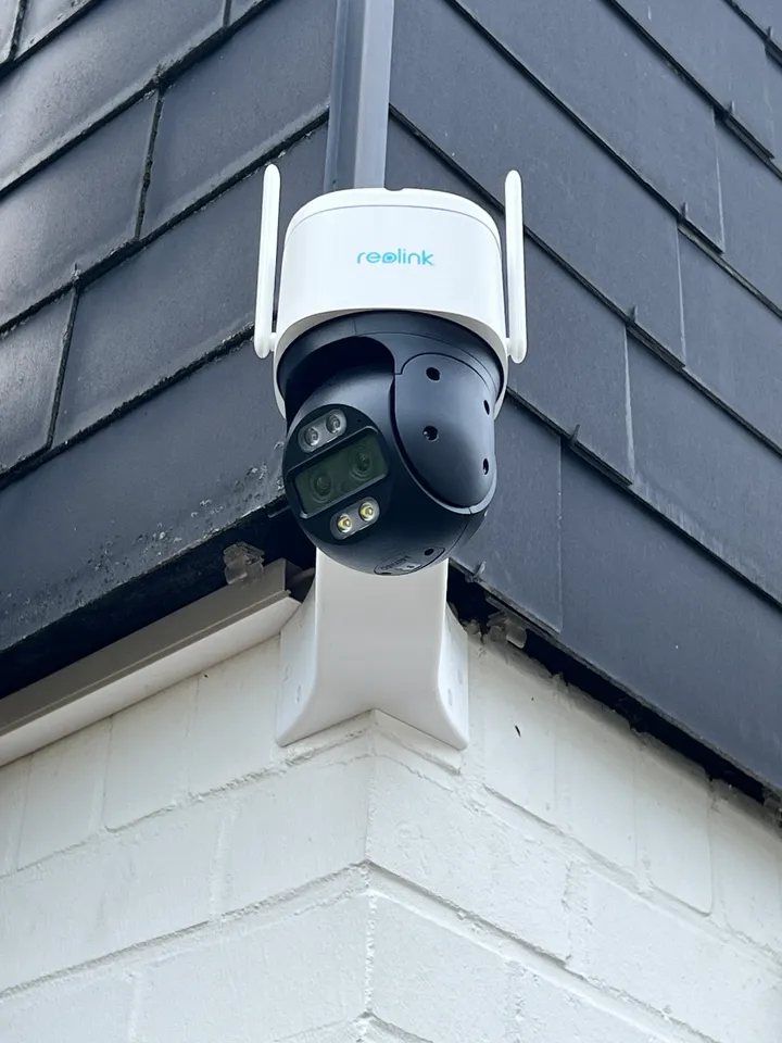 Corner security hot sale camera