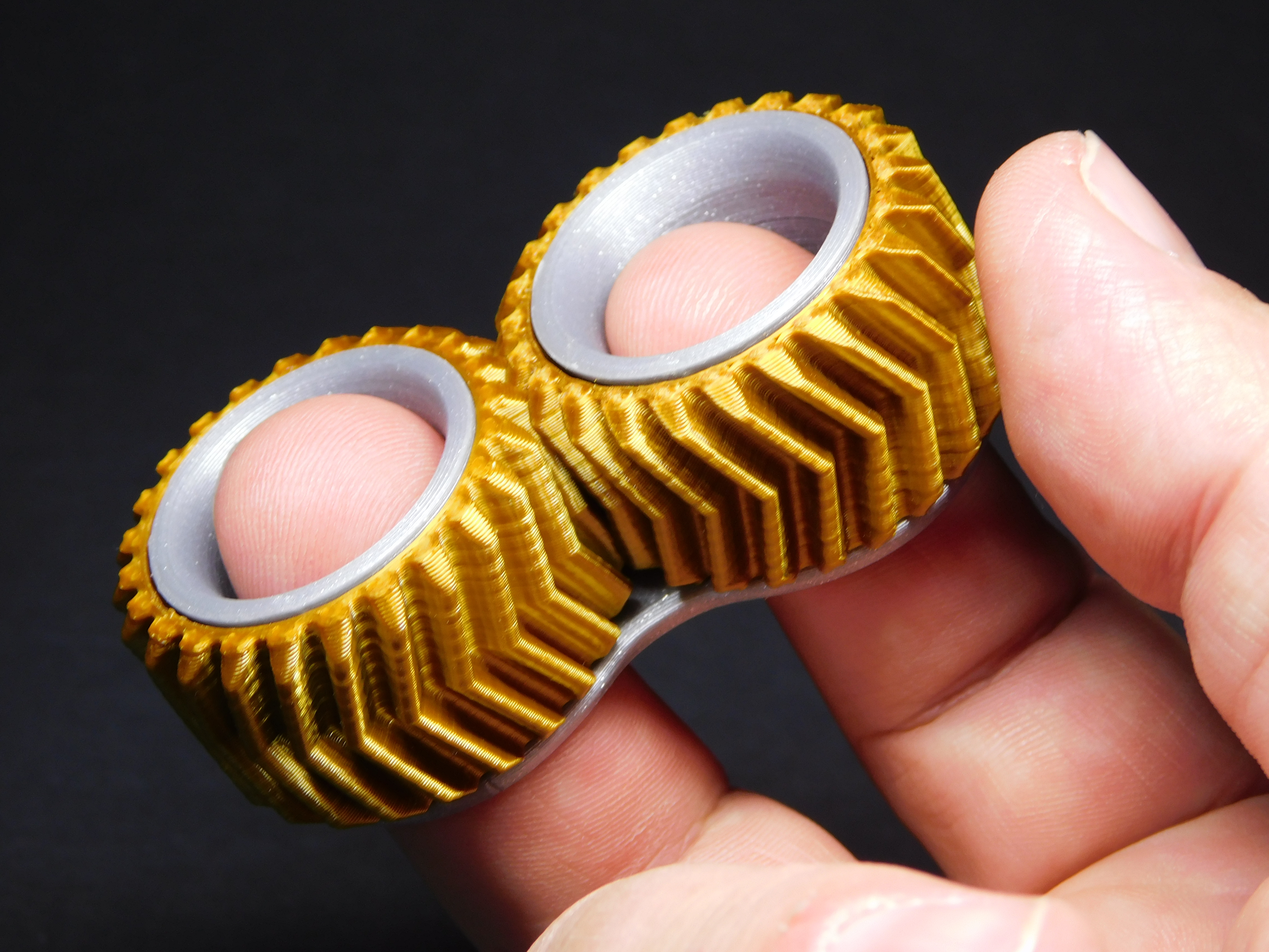 Simple gear spinner