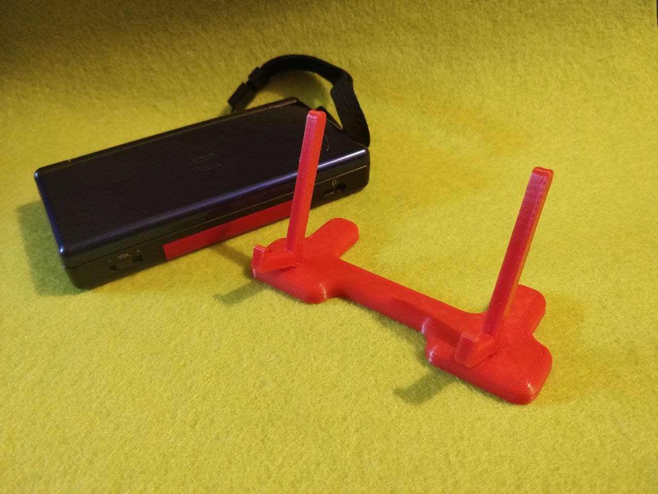 Miniatura 3 do modelo 3D NINTENDO DS LITE STAND