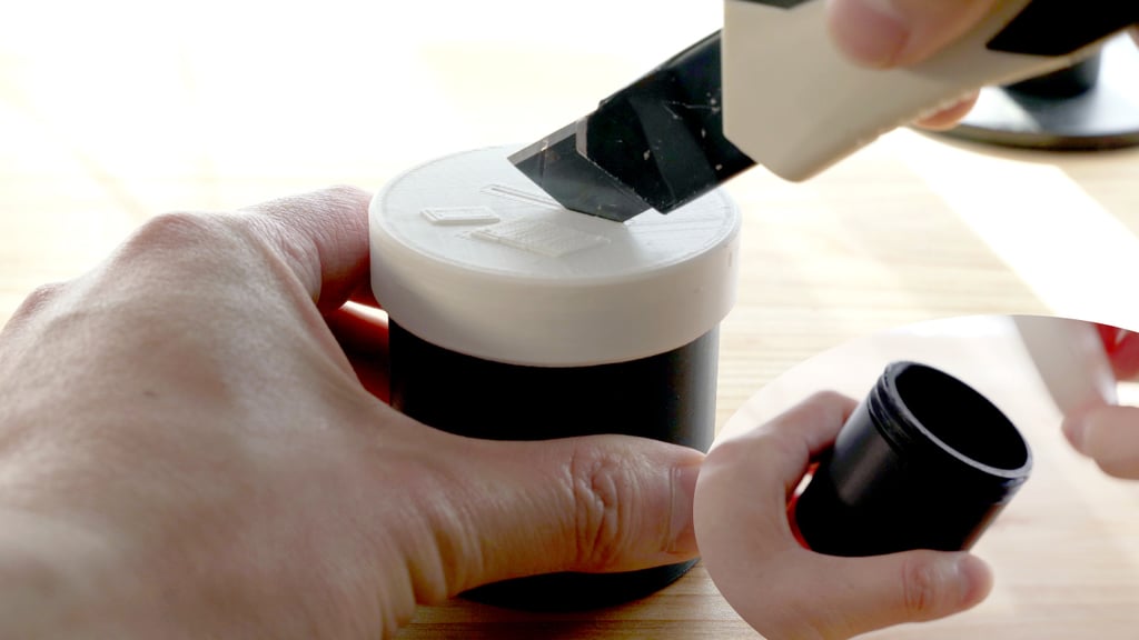 Blade Disposal Case For Cutter Knife "POKI"