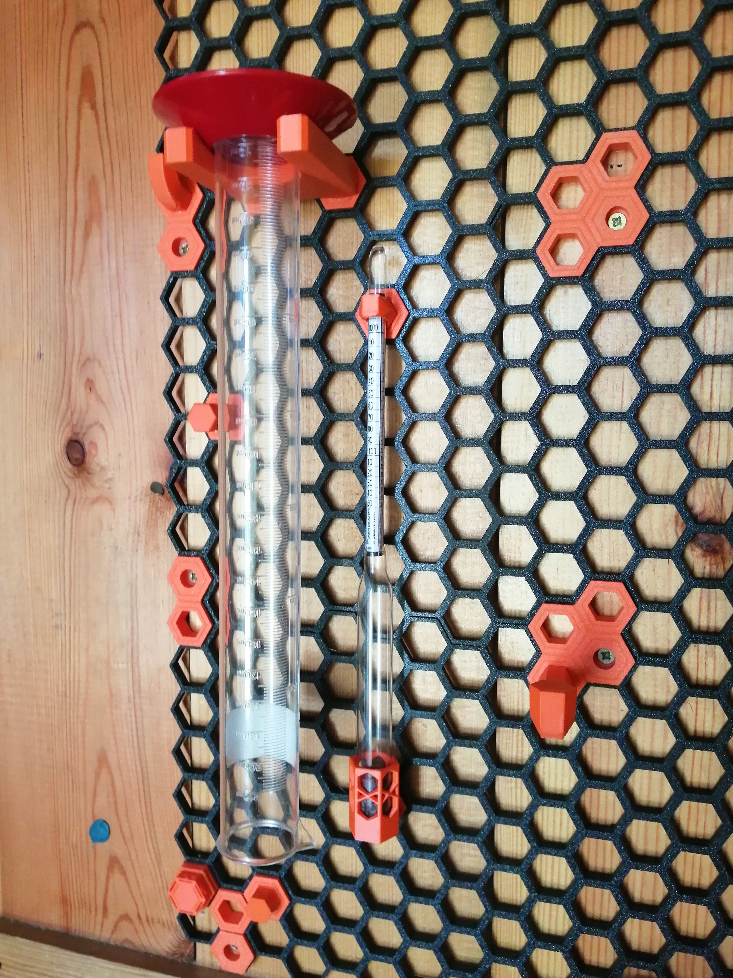 Hydrometer hanger