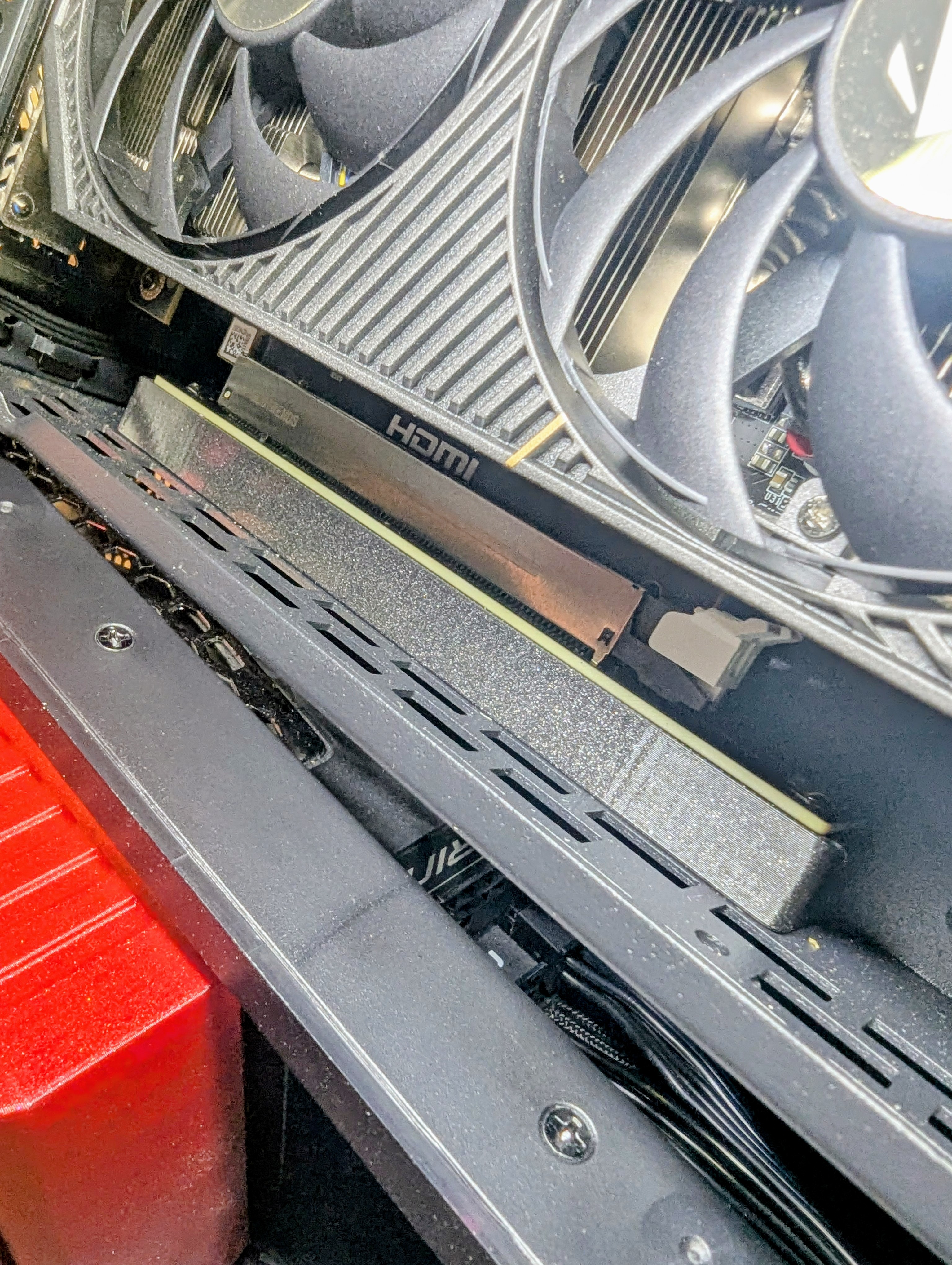 Phanteks Premium Vertical GPU Bracket Riser Cable Support